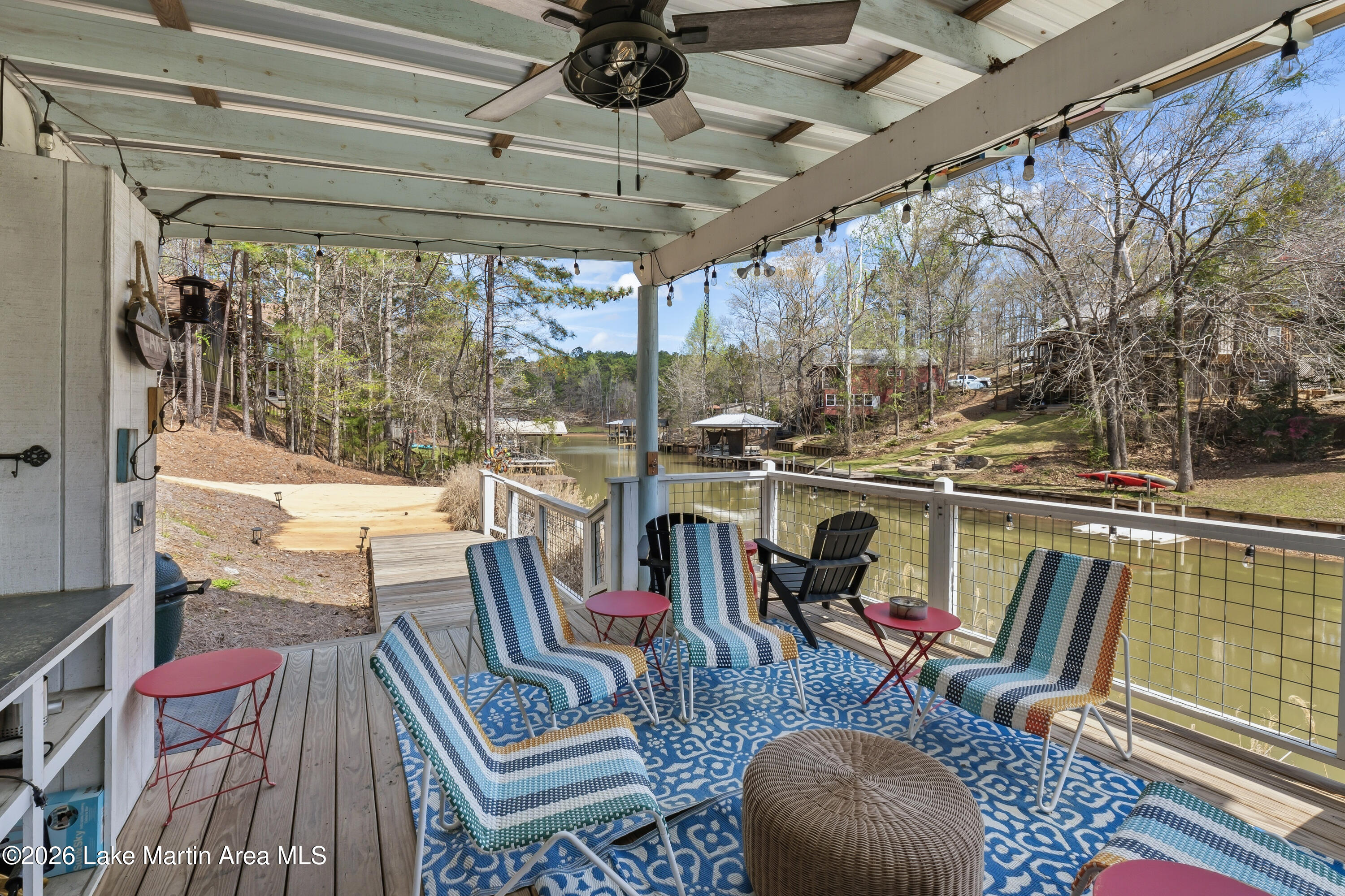 241 Pine Tree Cir