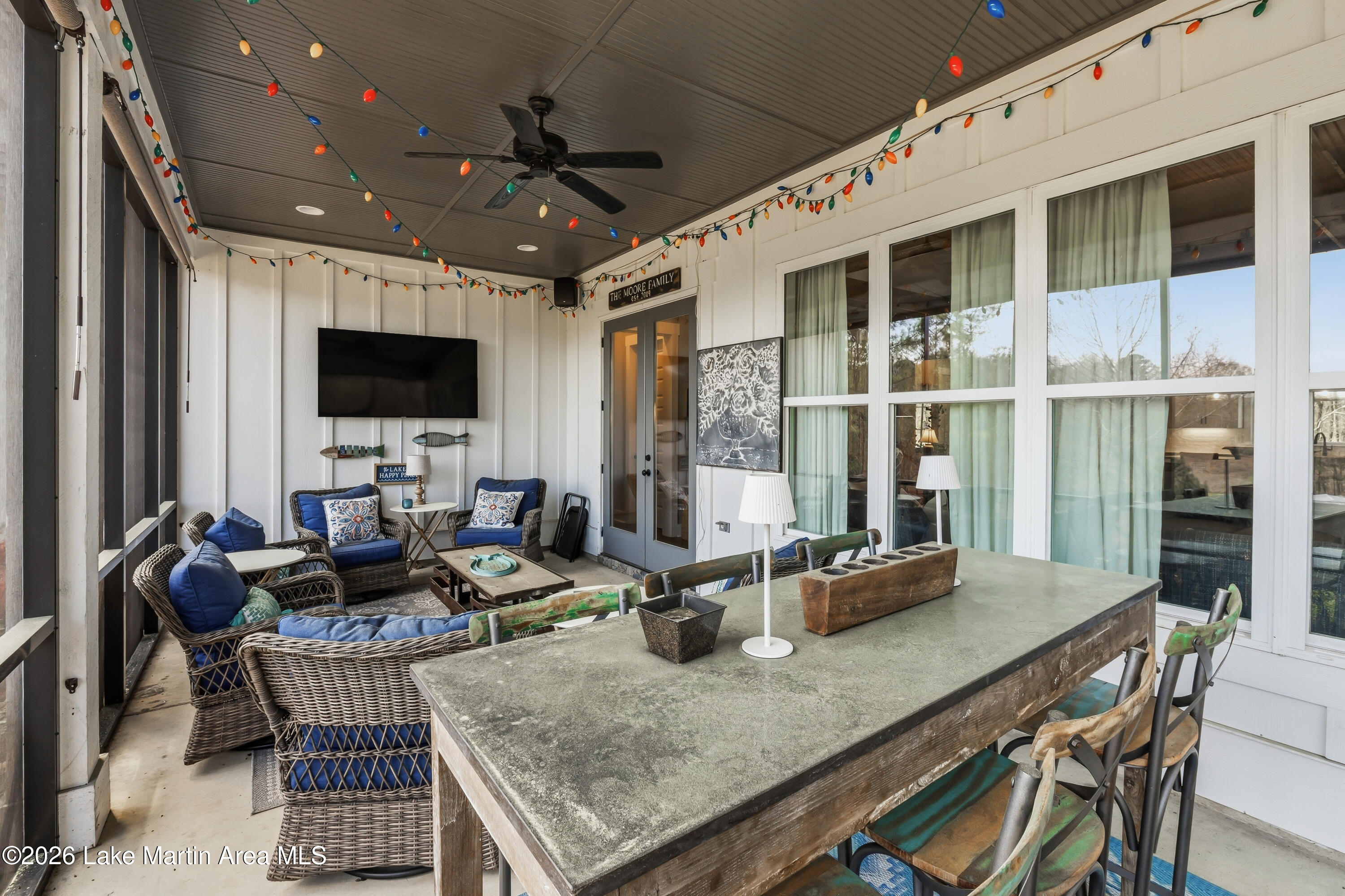 241 Pine Tree Cir