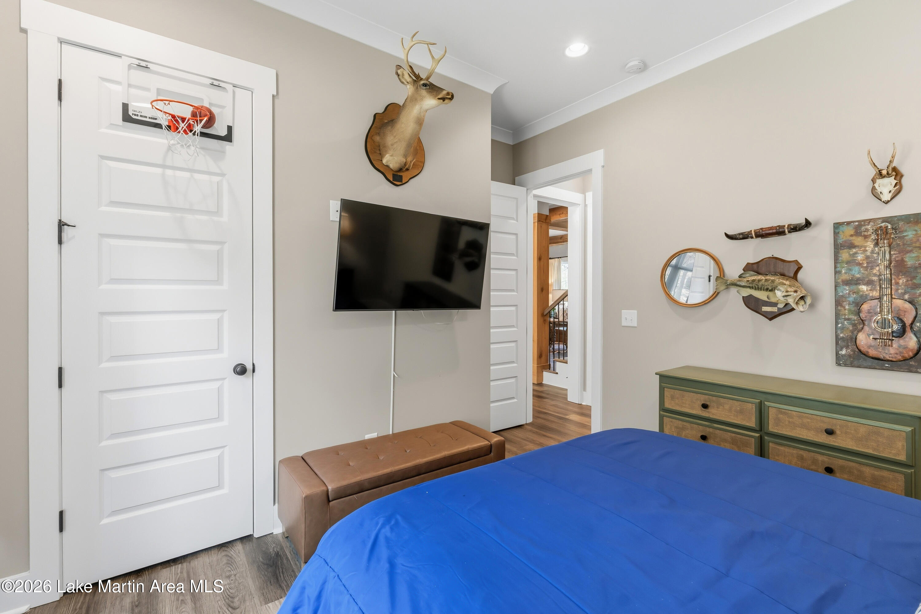 241 Pine Tree Cir