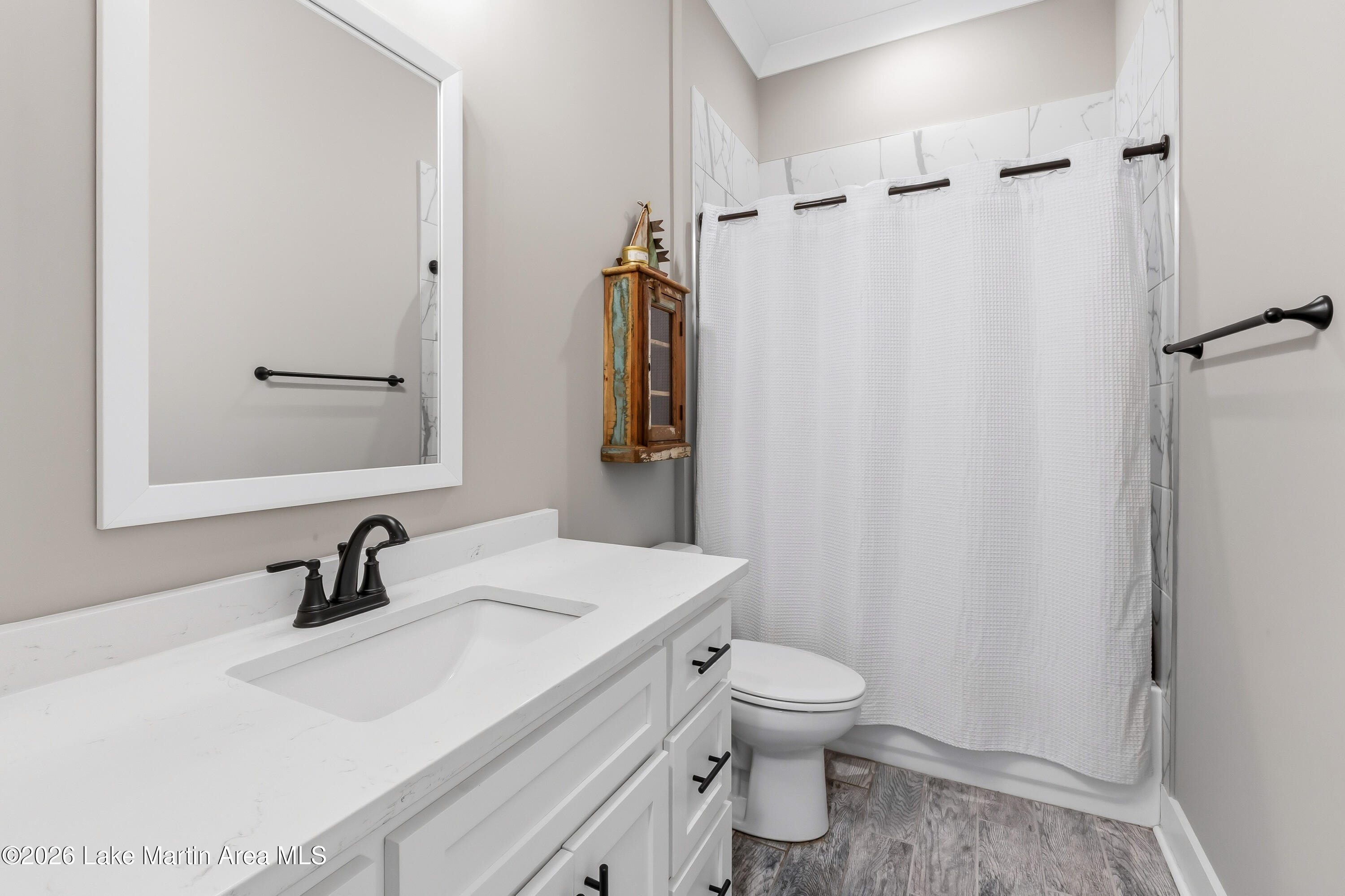 241 Pine Tree Cir