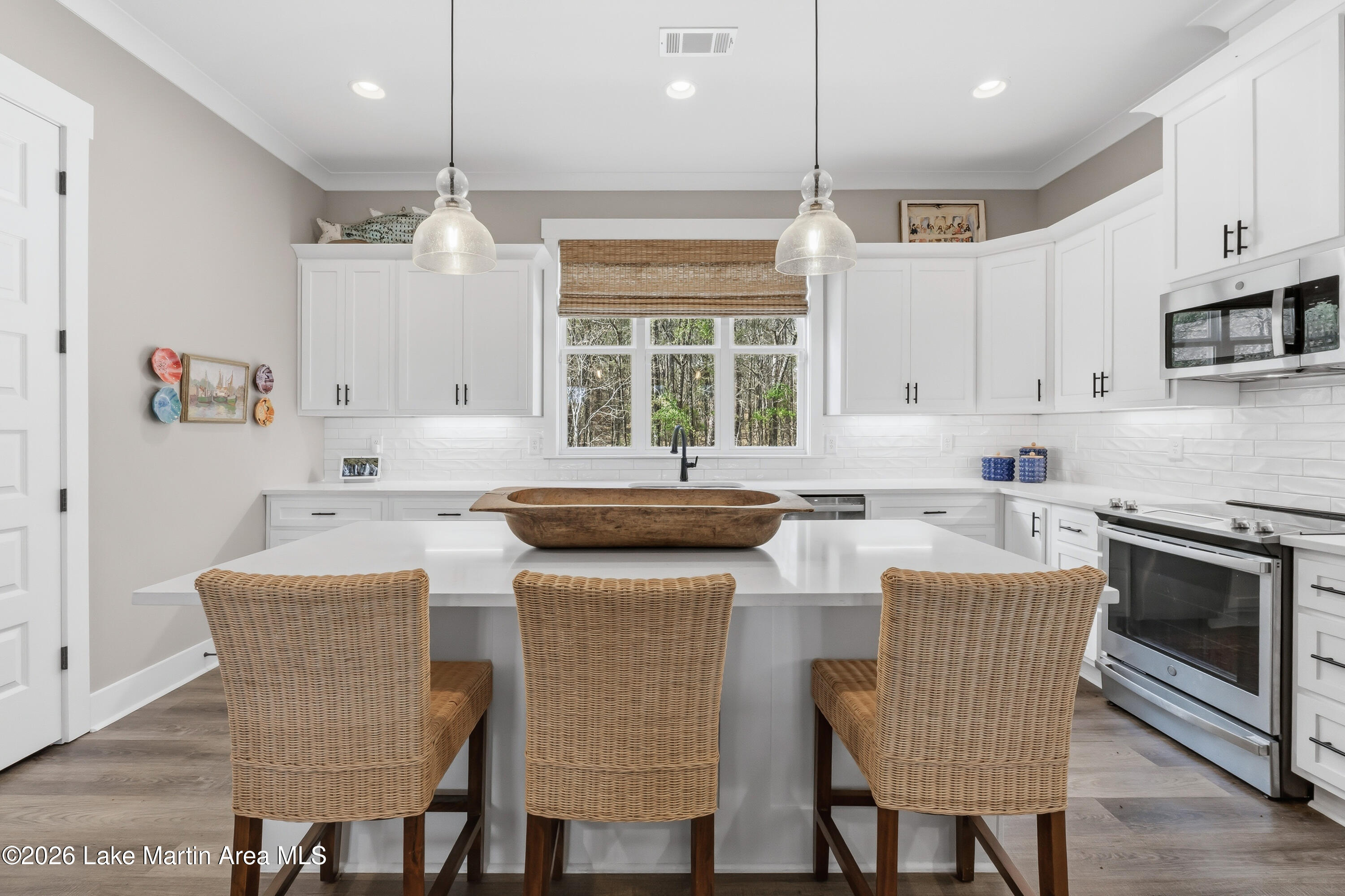 241 Pine Tree Cir