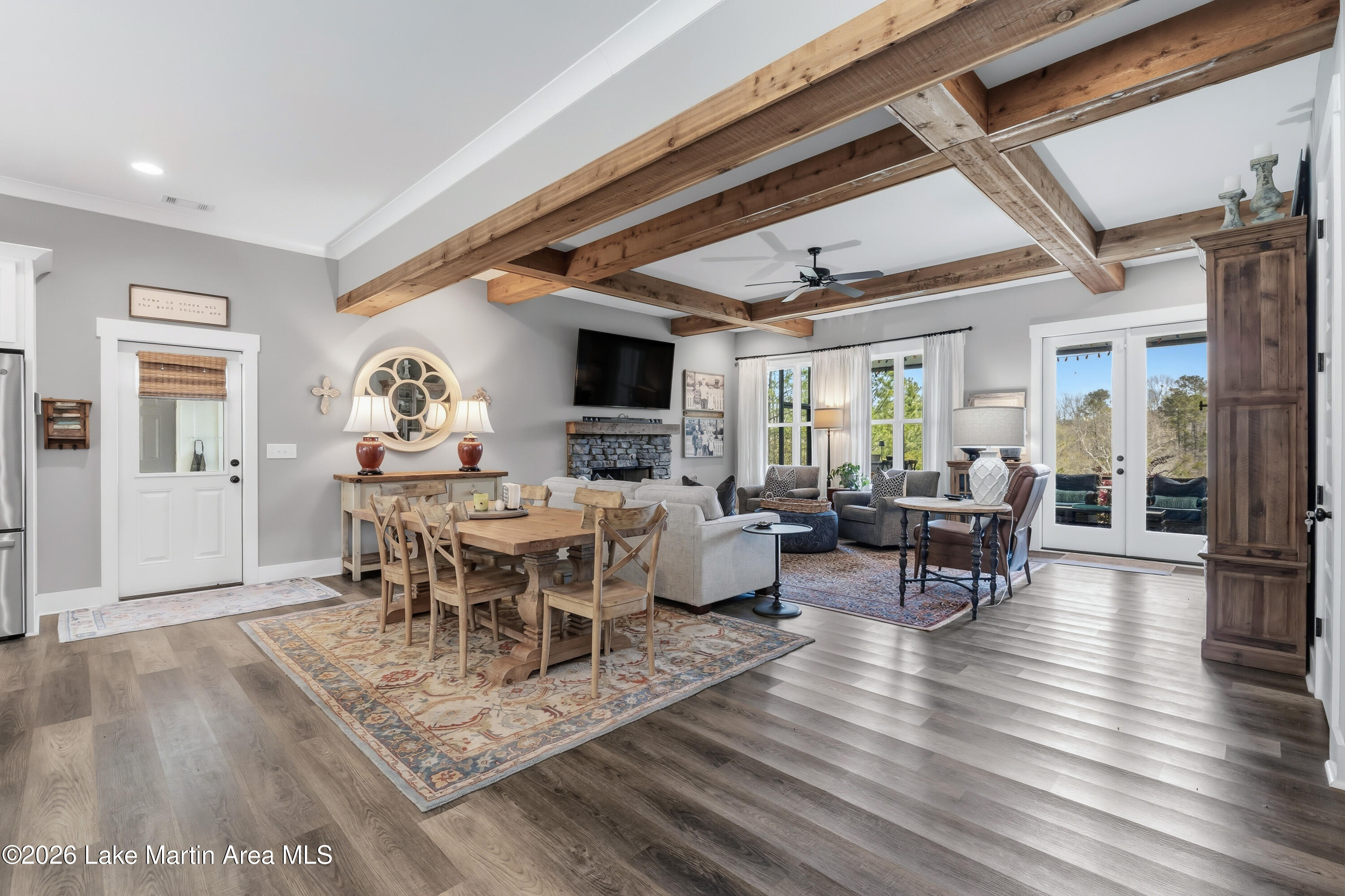 241 Pine Tree Cir