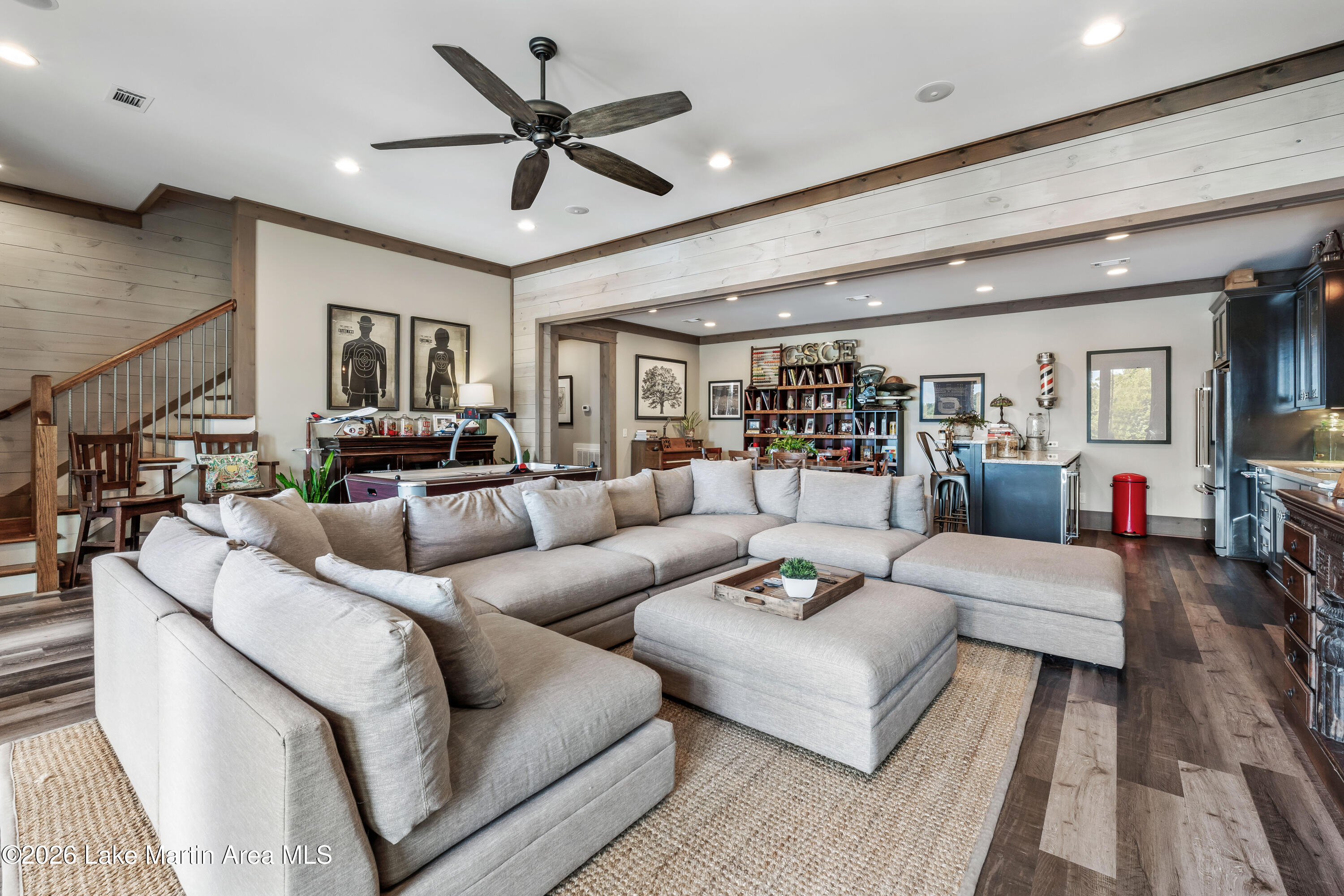 63 Flat Rock Ln