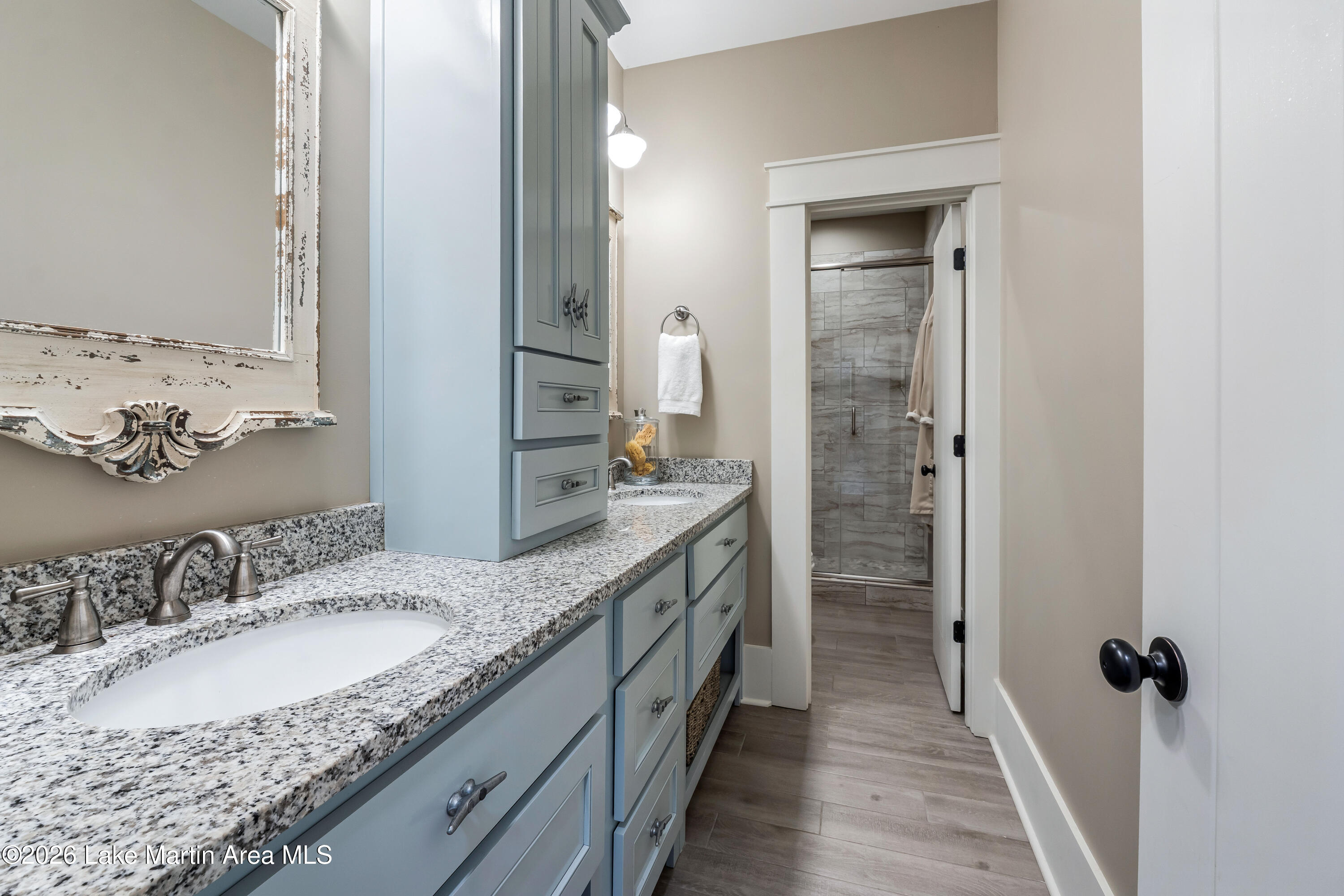 63 Flat Rock Ln