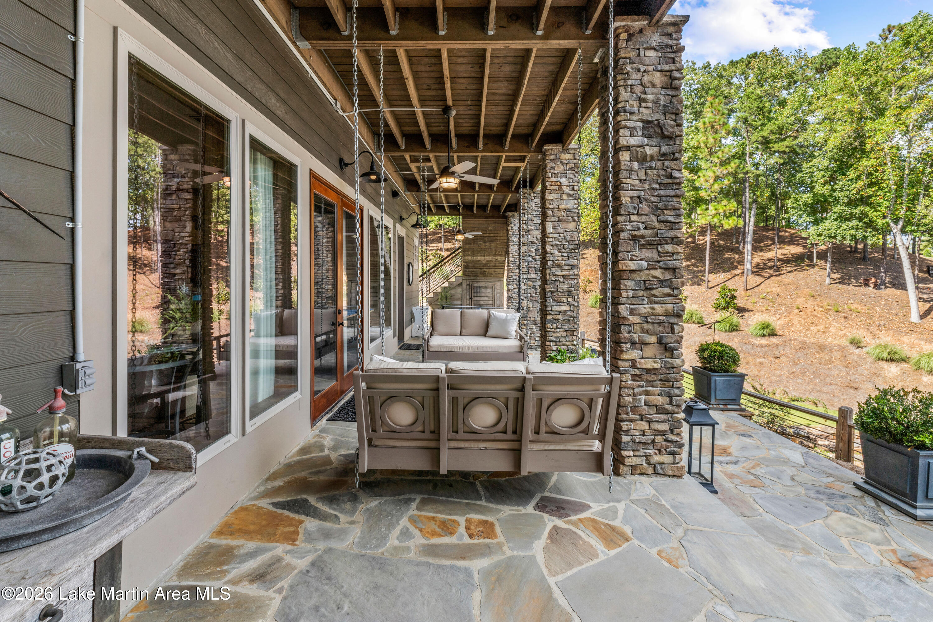 63 Flat Rock Ln