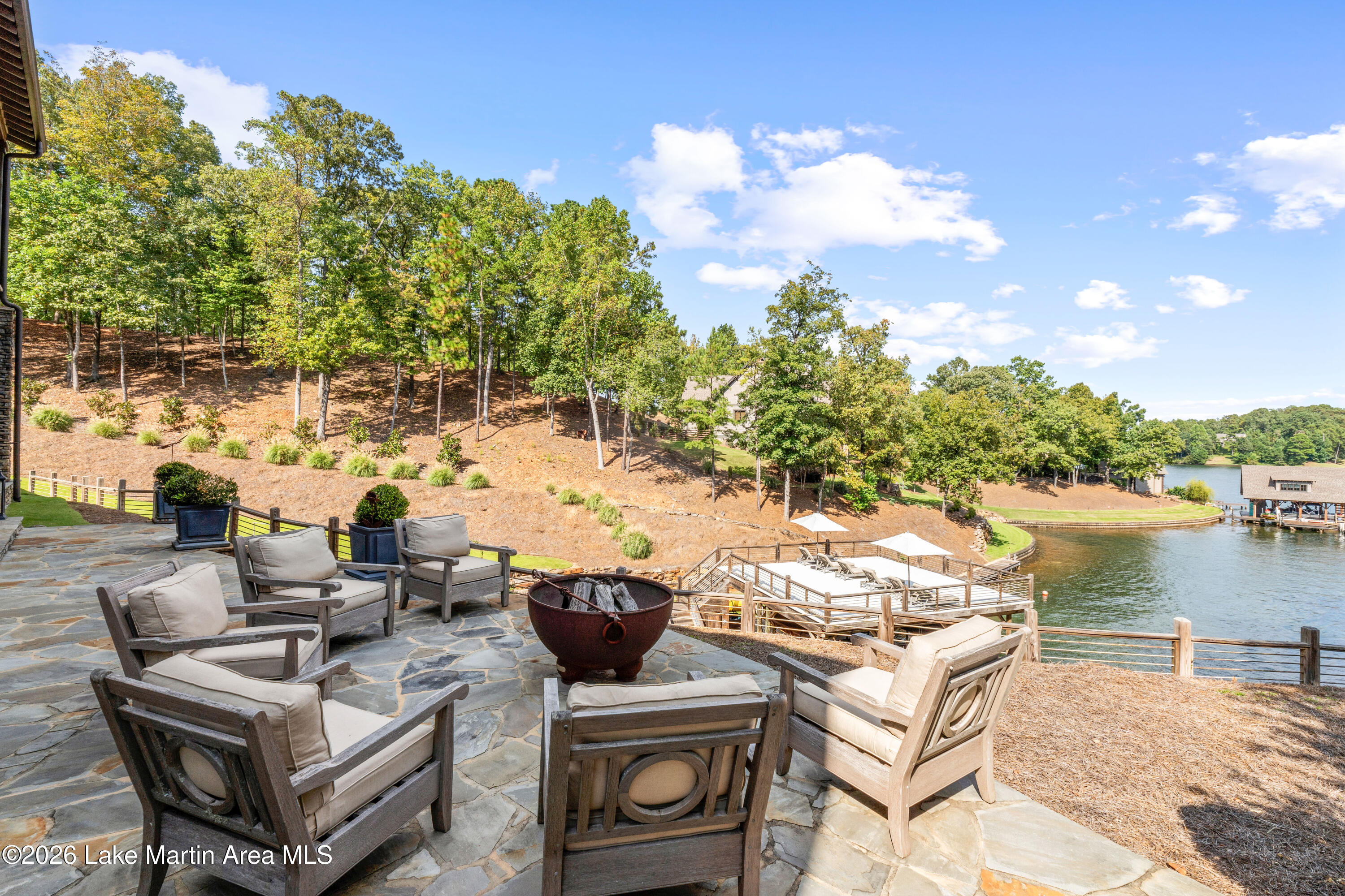 63 Flat Rock Ln