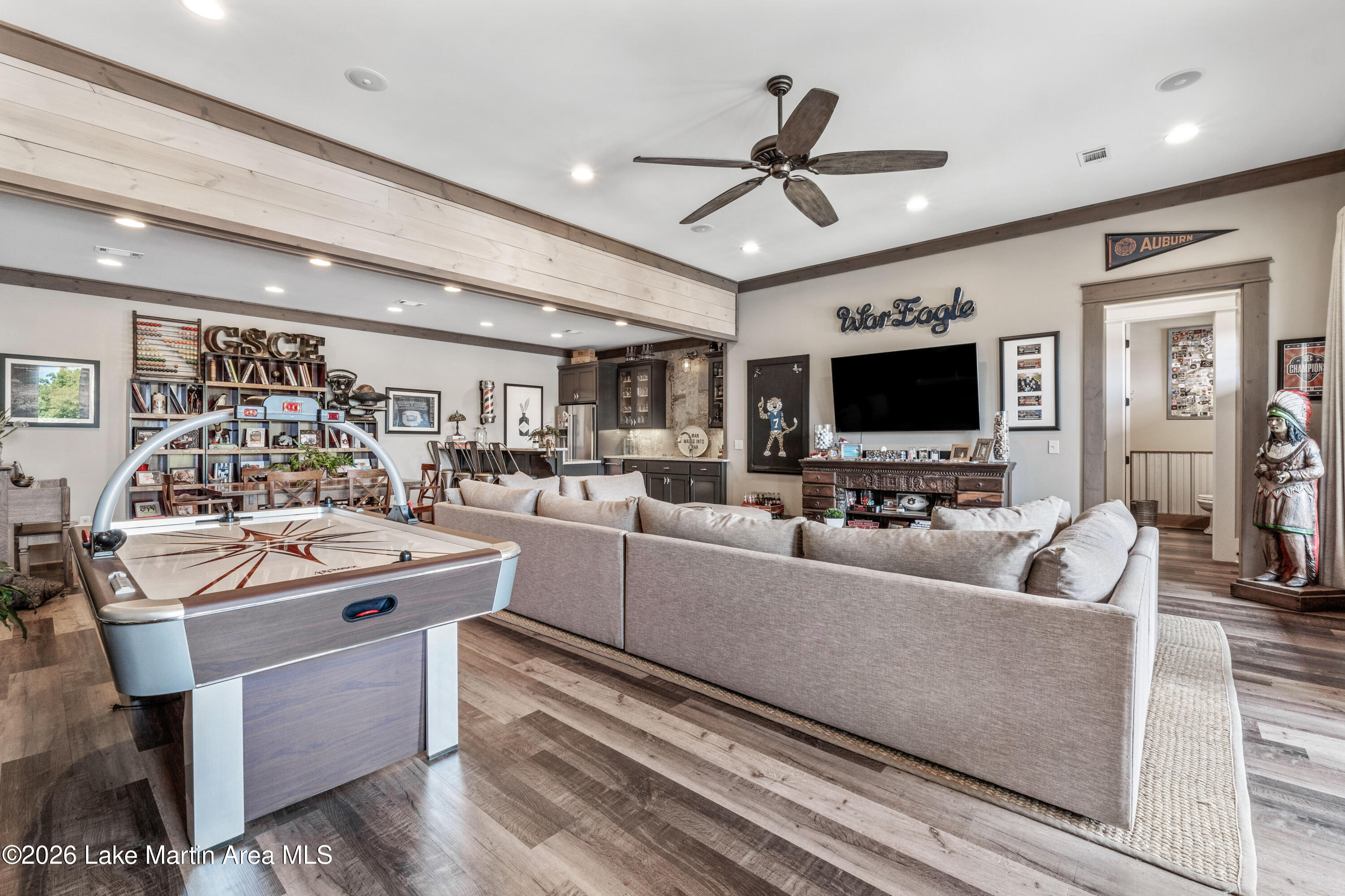 63 Flat Rock Ln