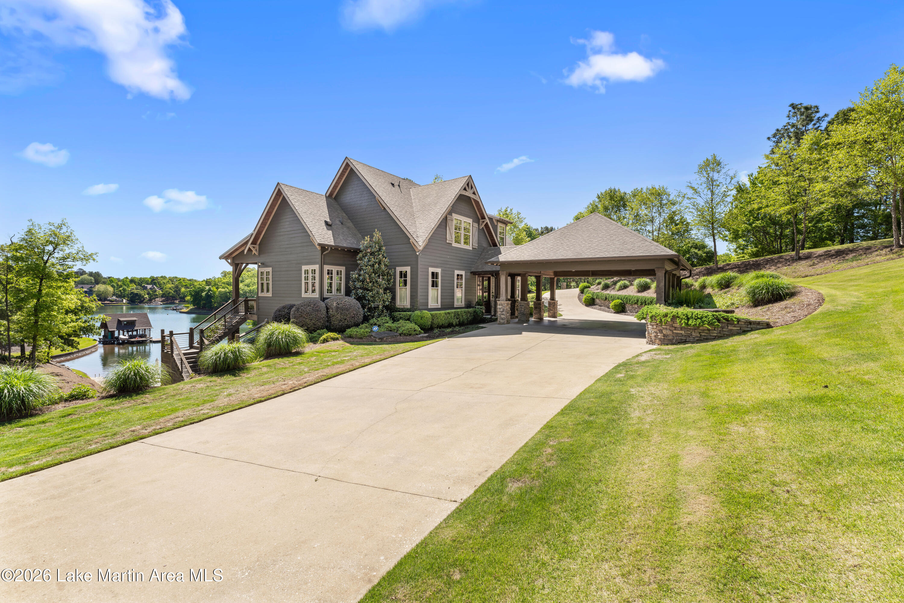 63 Flat Rock Ln