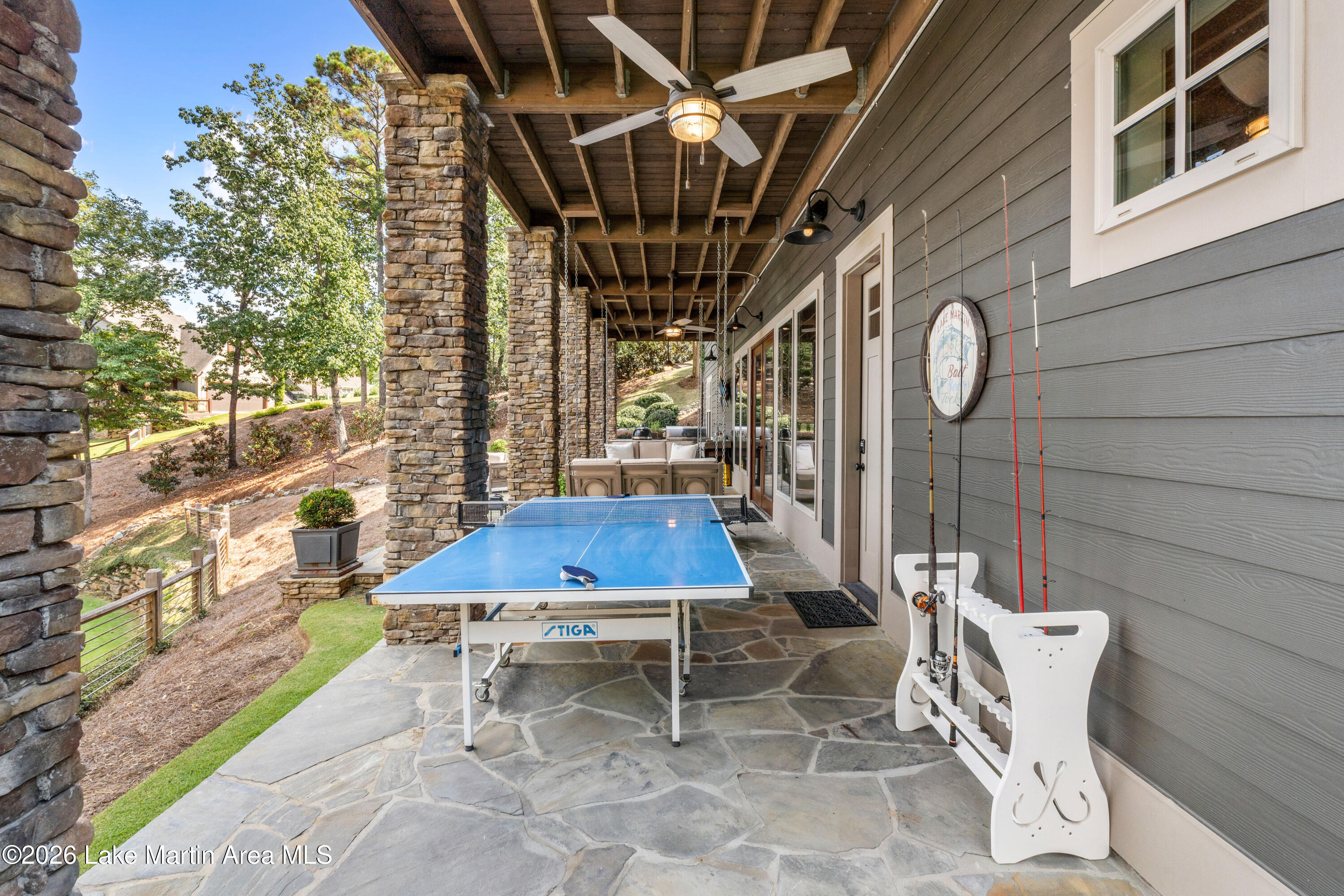 63 Flat Rock Ln