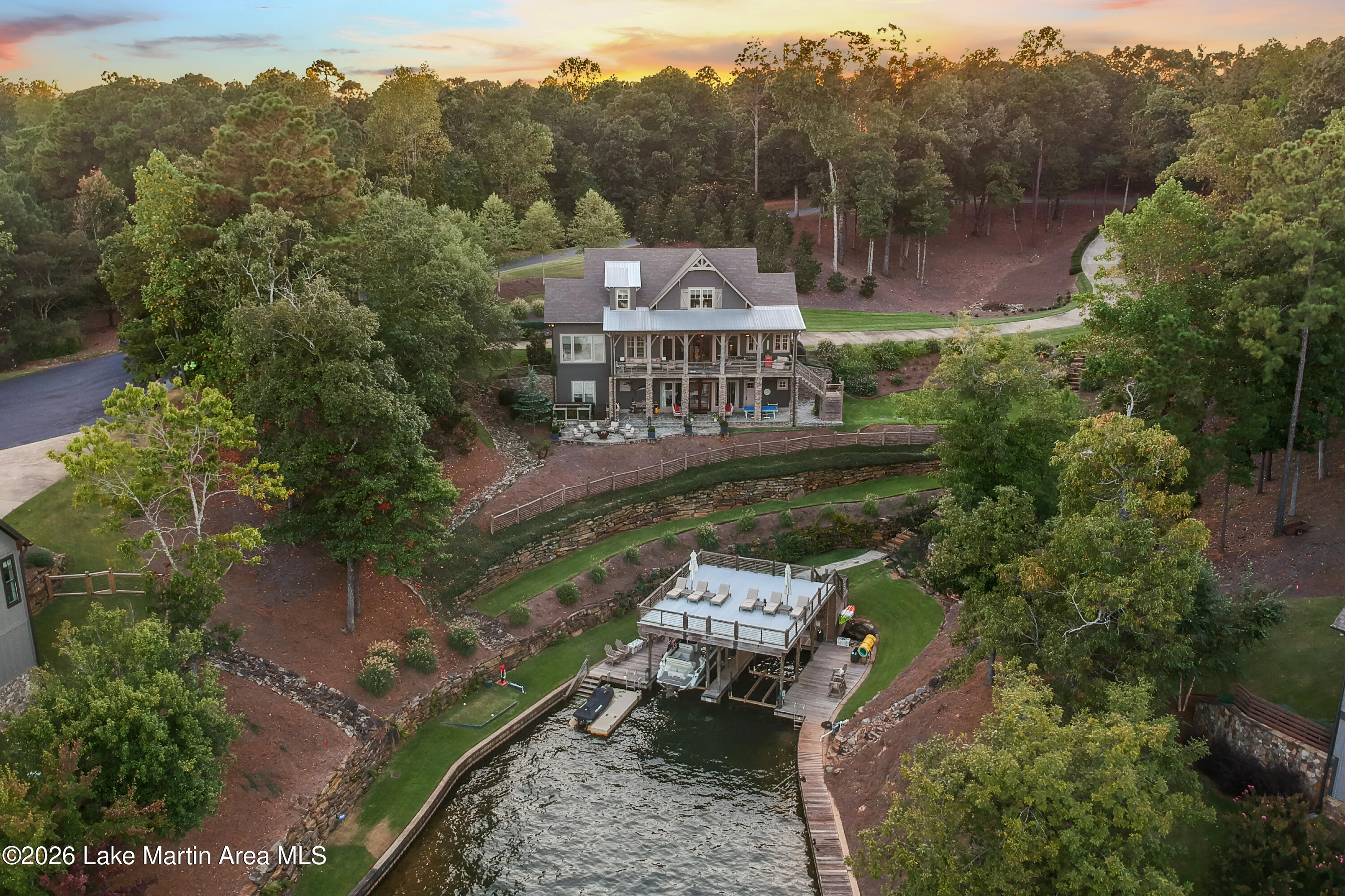 63 Flat Rock Ln
