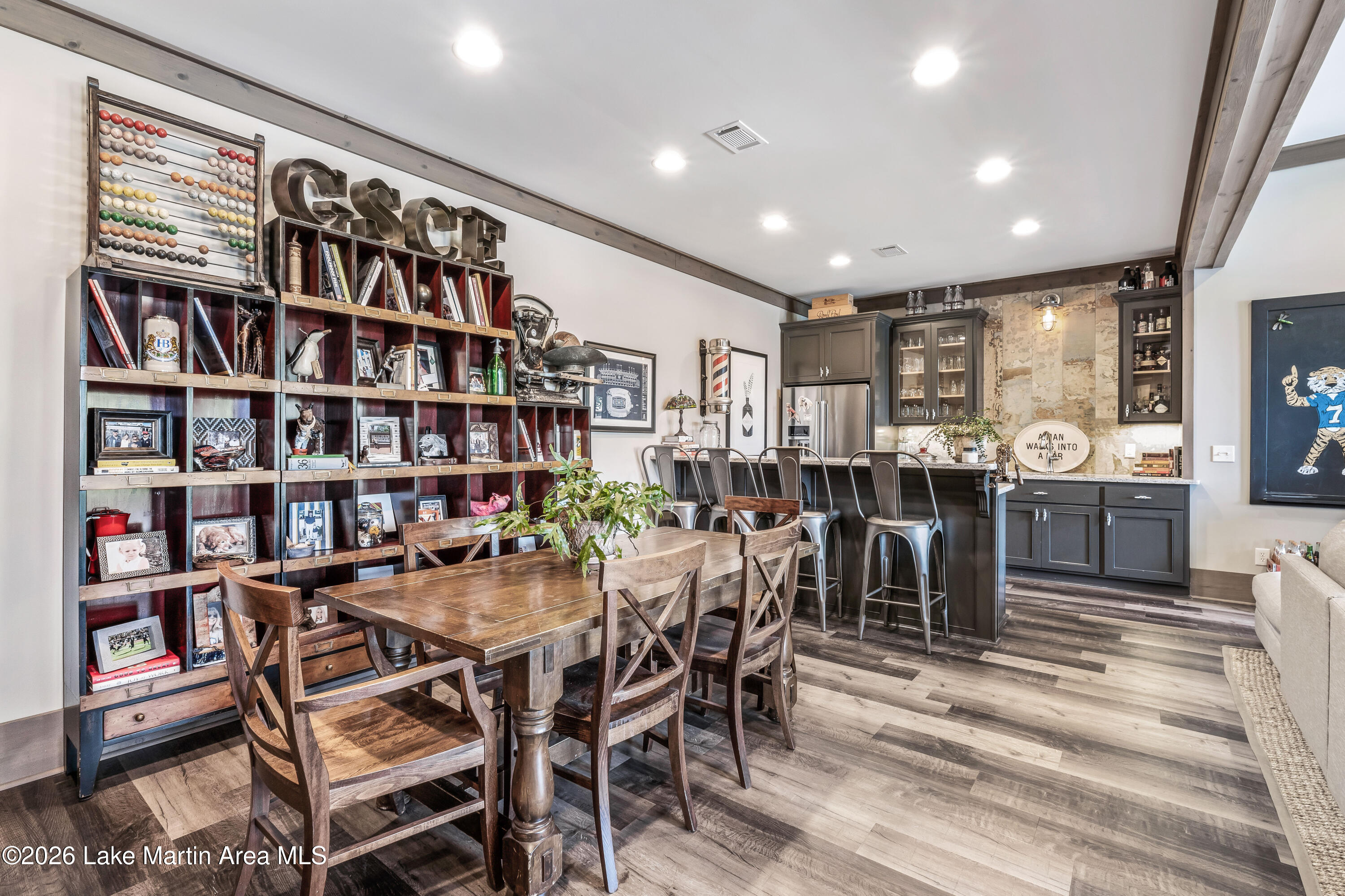 63 Flat Rock Ln