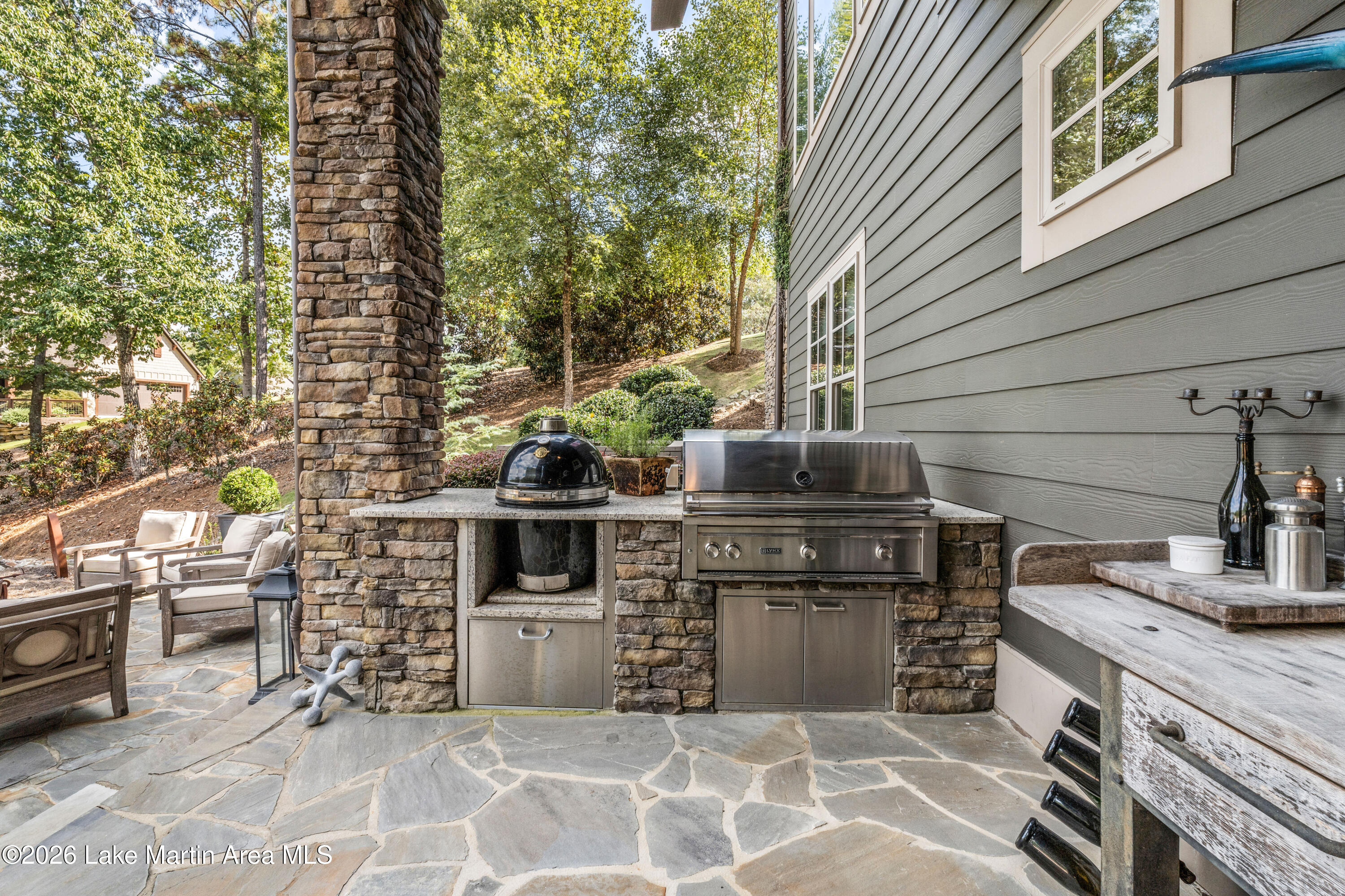 63 Flat Rock Ln