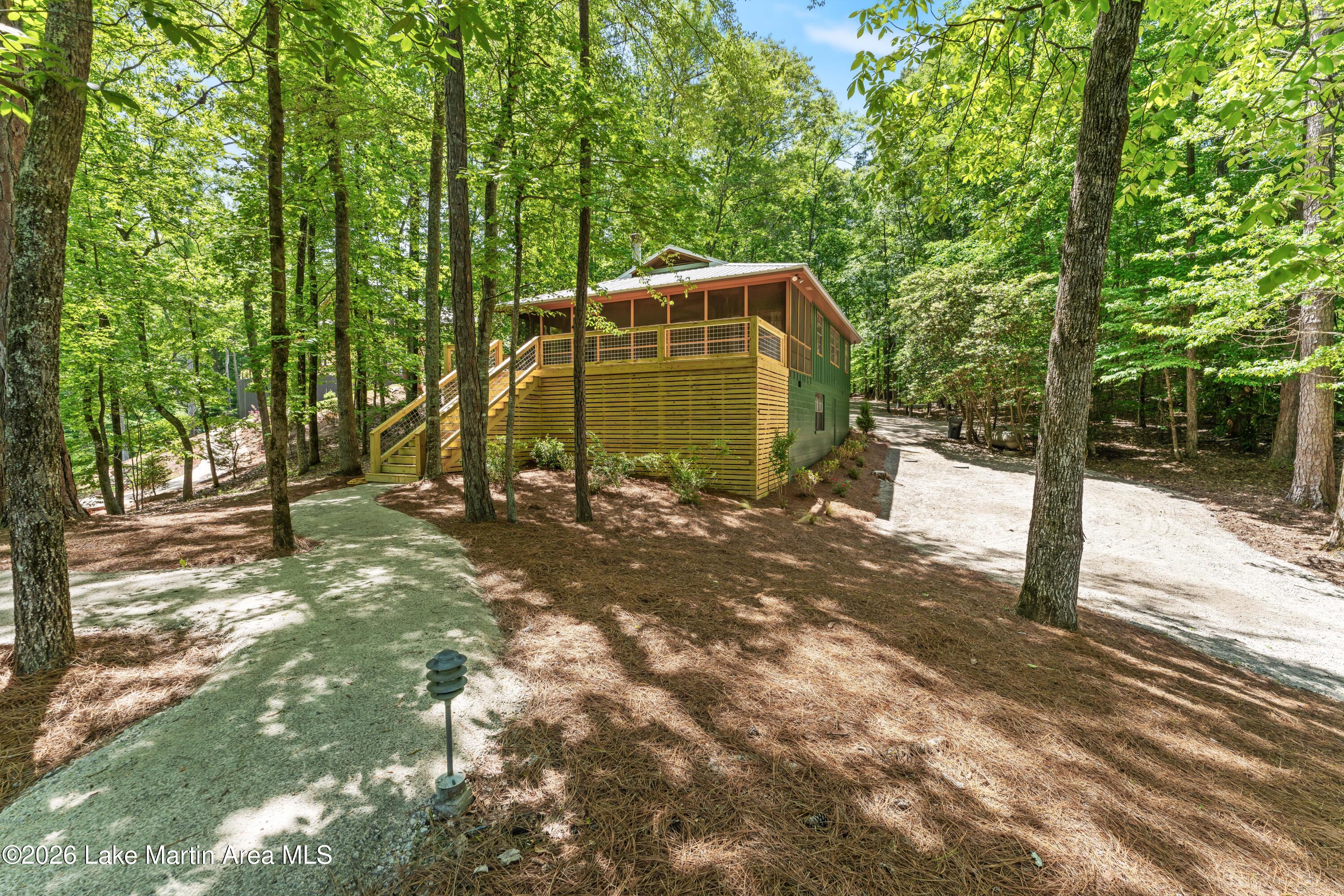 504 Dennis Creek Pt