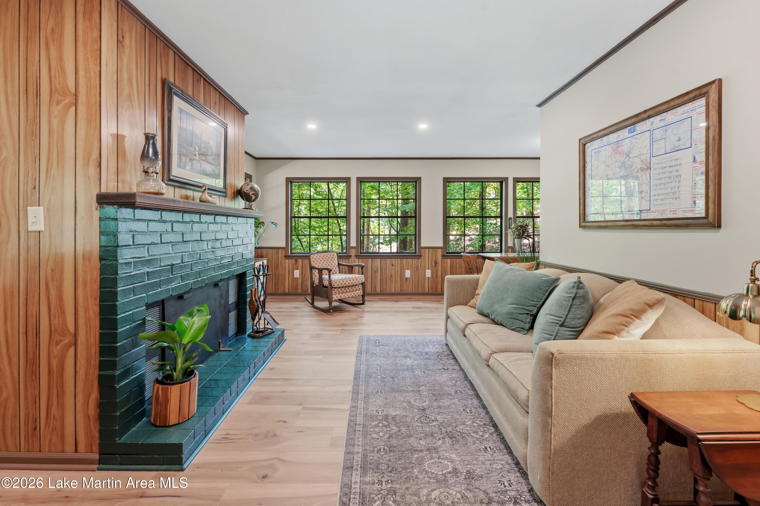 504 Dennis Creek Pt