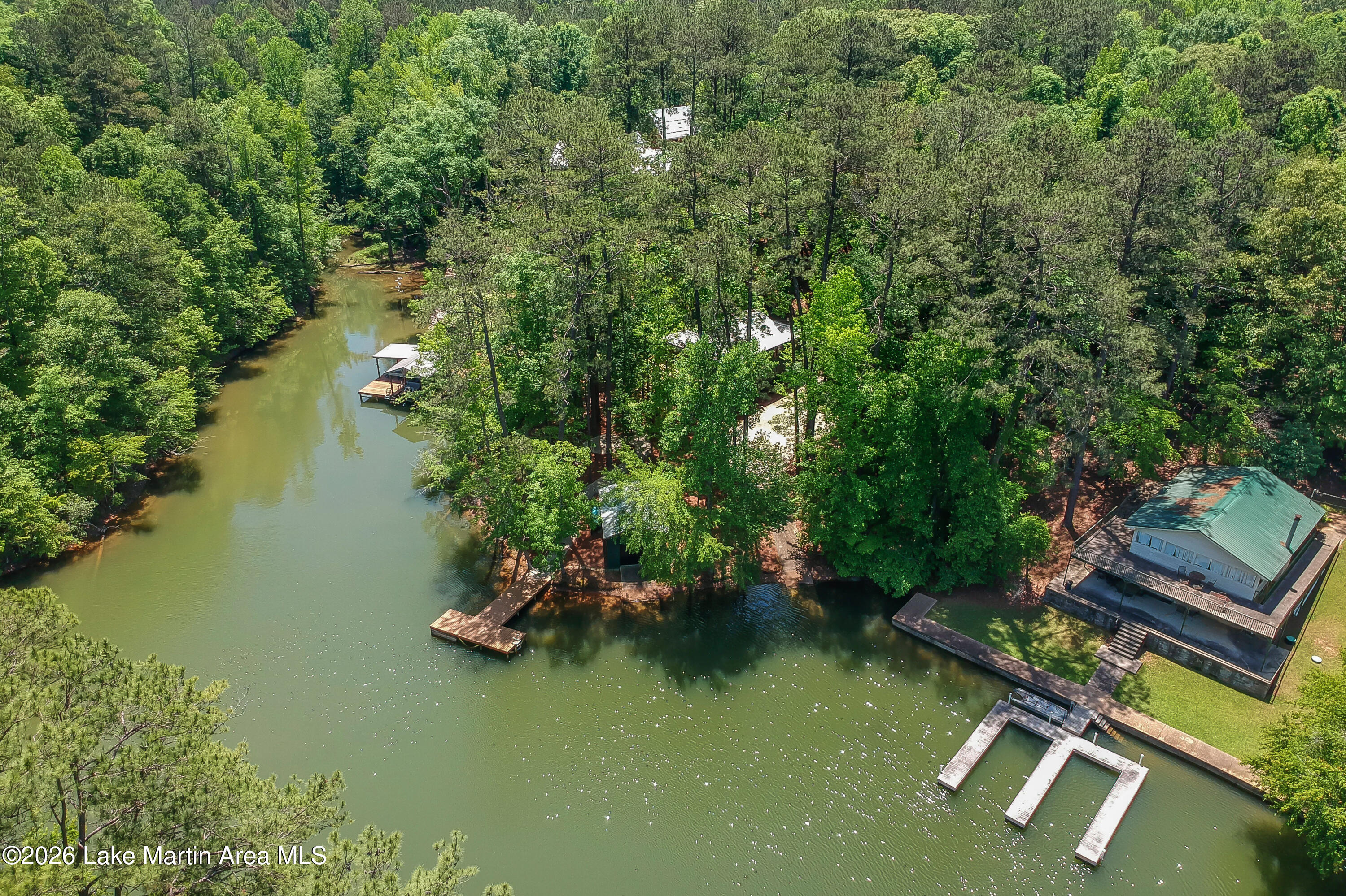 504 Dennis Creek Pt