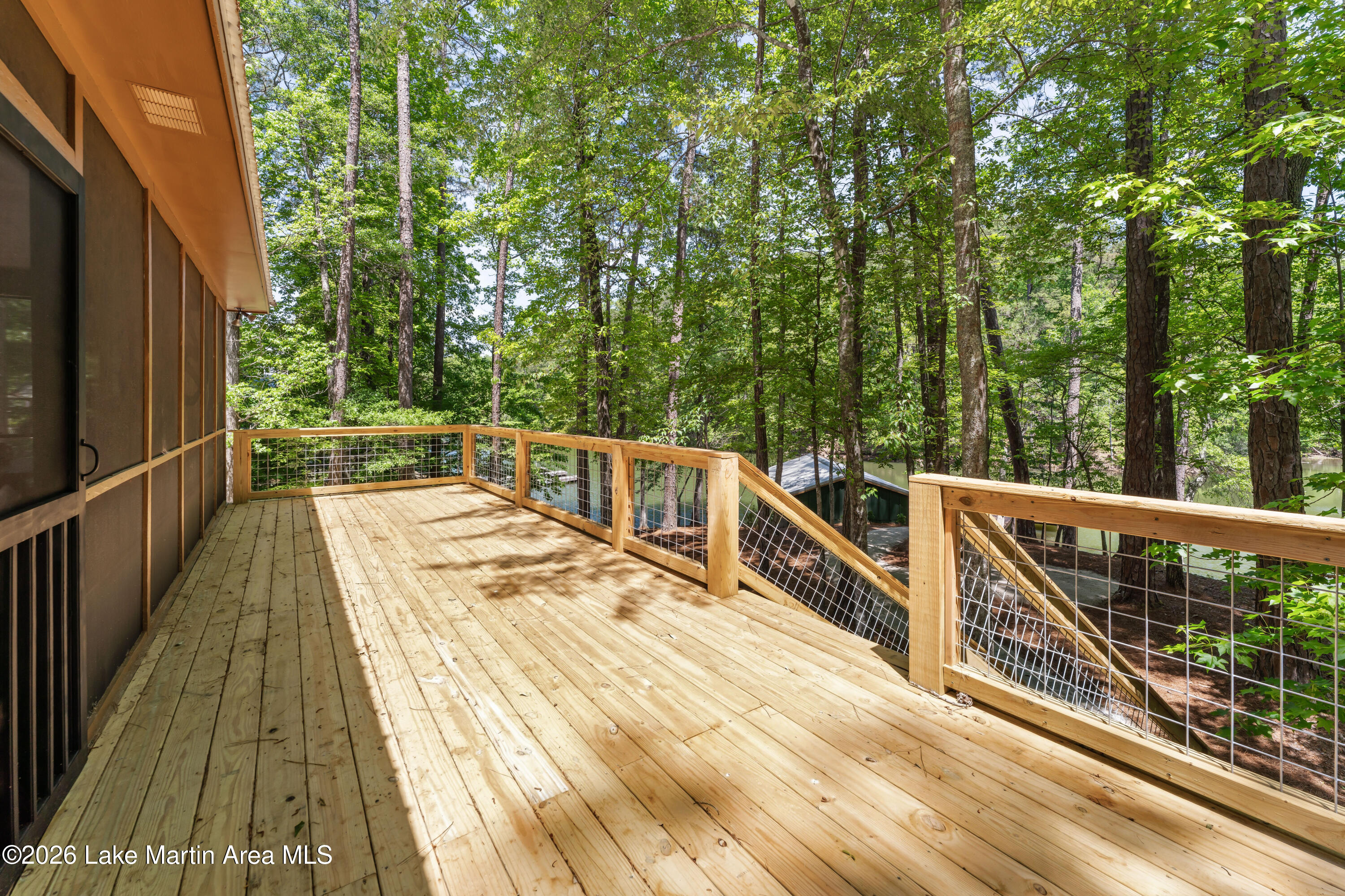 504 Dennis Creek Pt