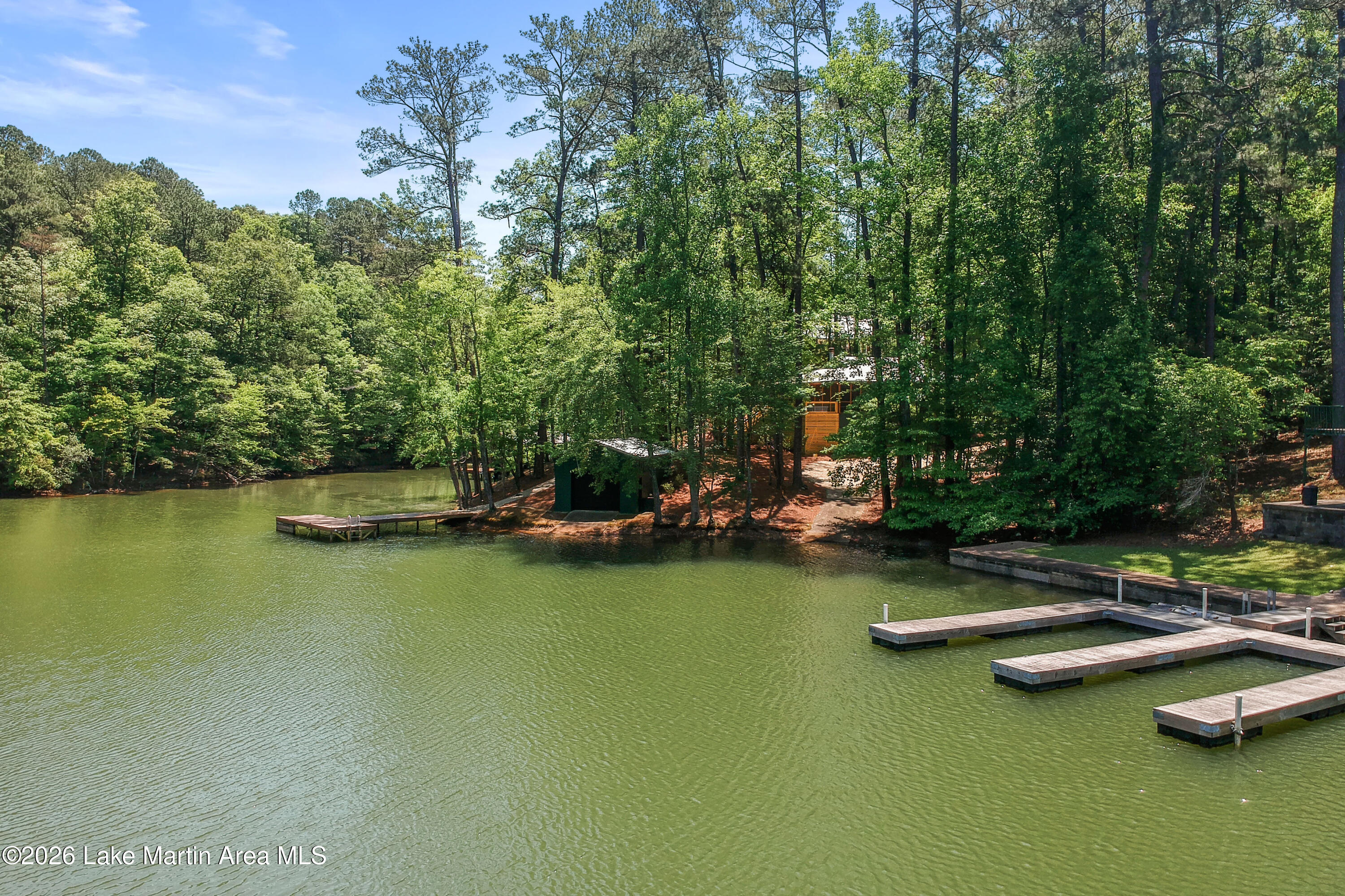 504 Dennis Creek Pt