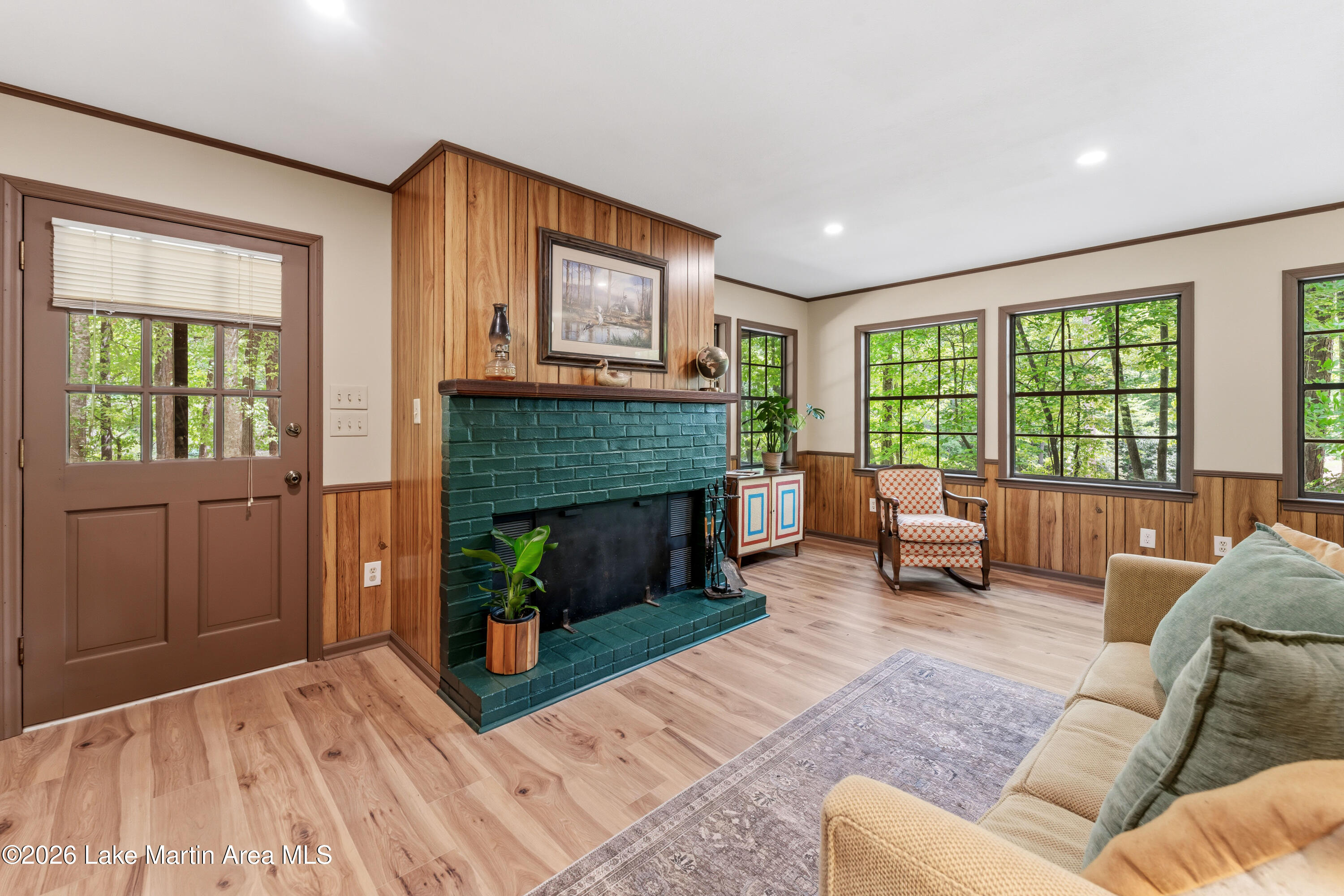 504 Dennis Creek Pt