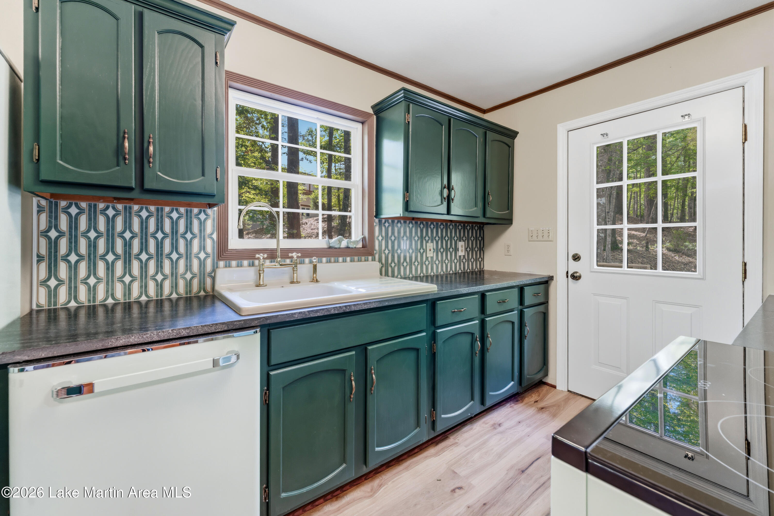 504 Dennis Creek Pt