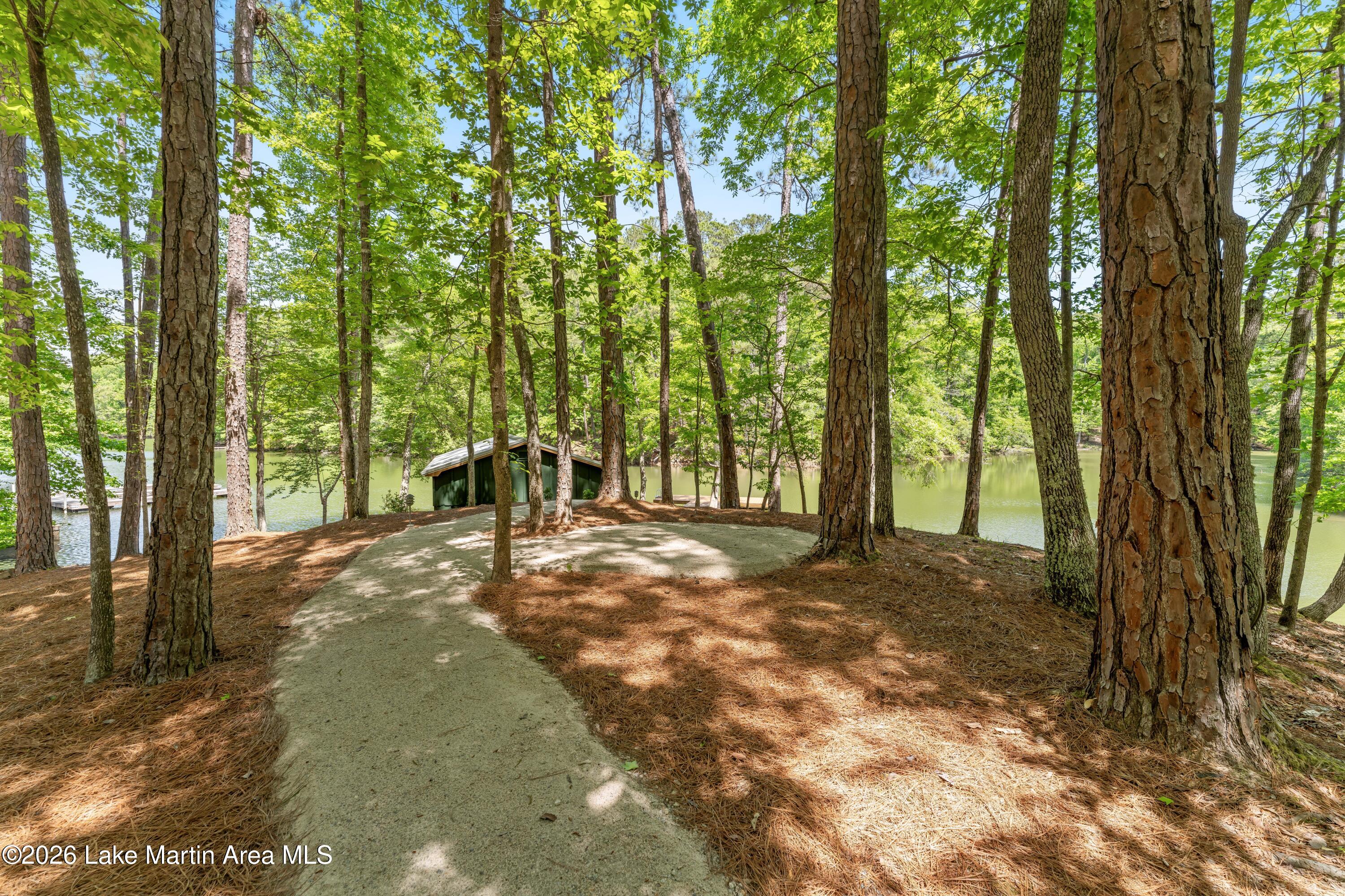 504 Dennis Creek Pt