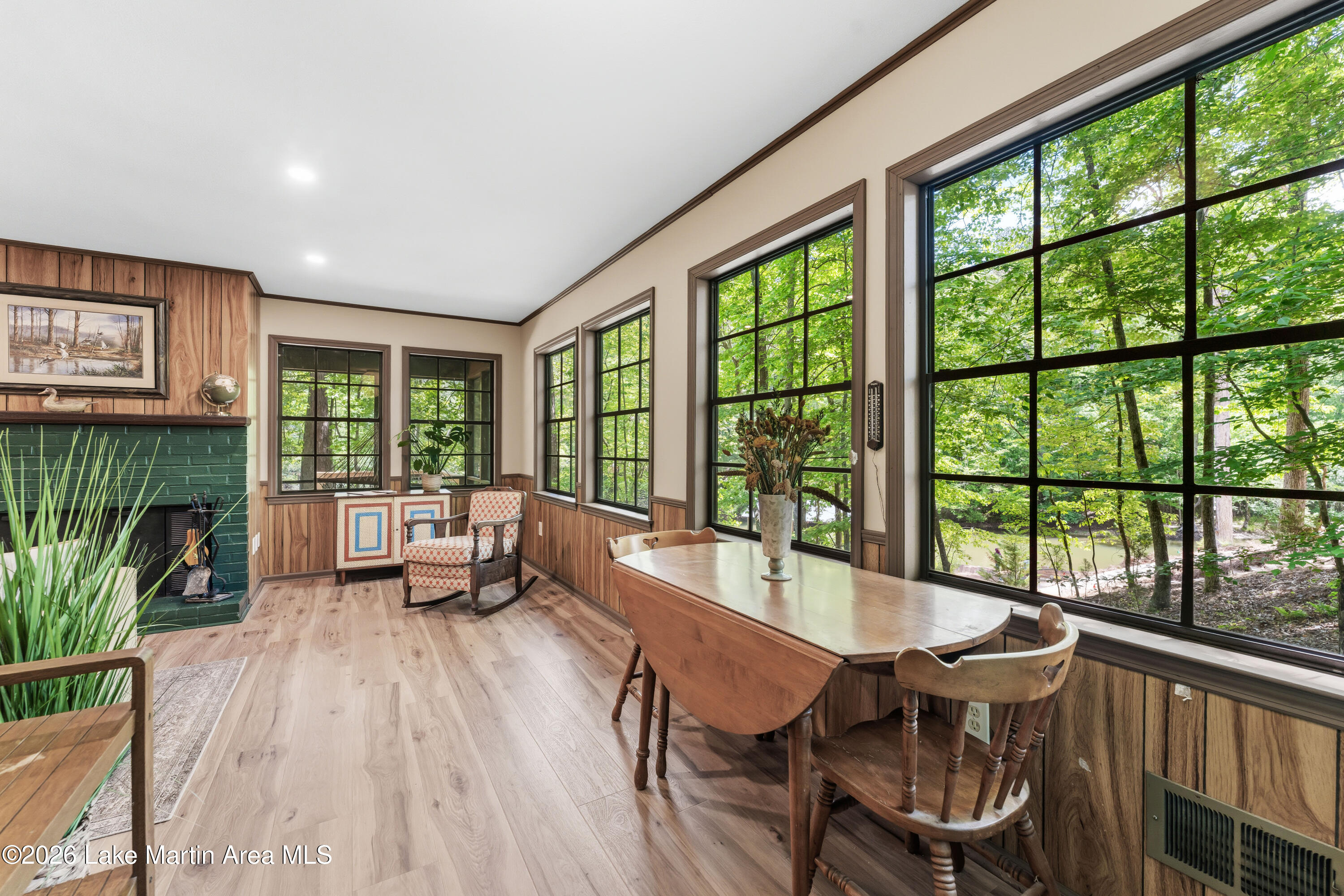 504 Dennis Creek Pt