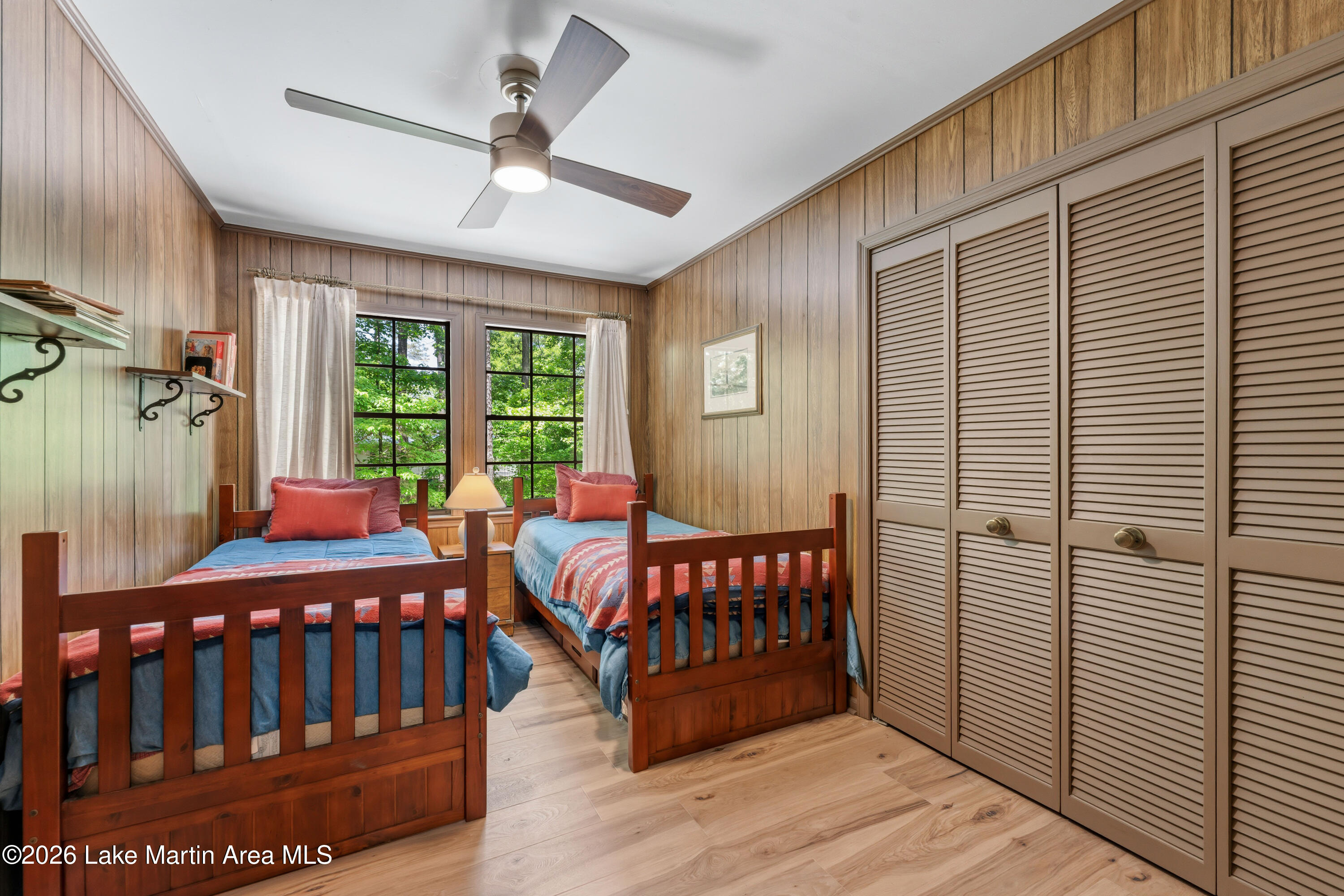 504 Dennis Creek Pt