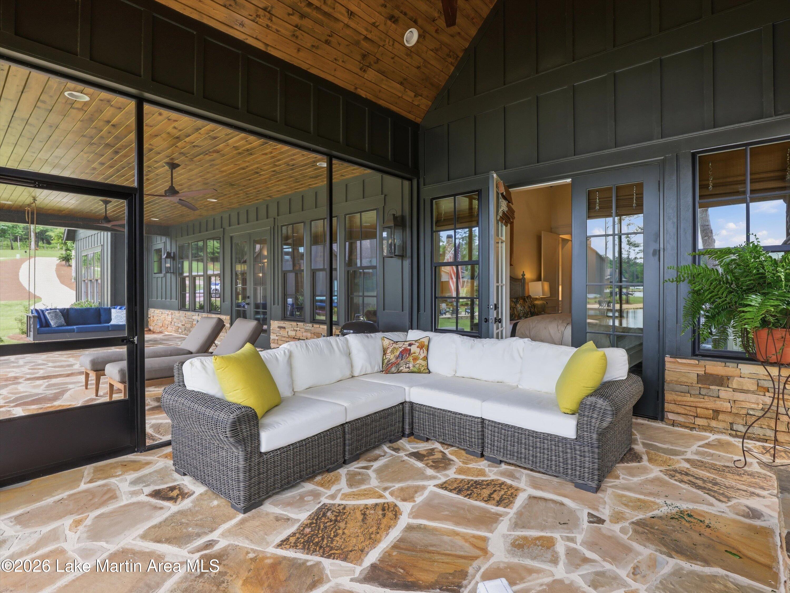 275 Magnolia Way