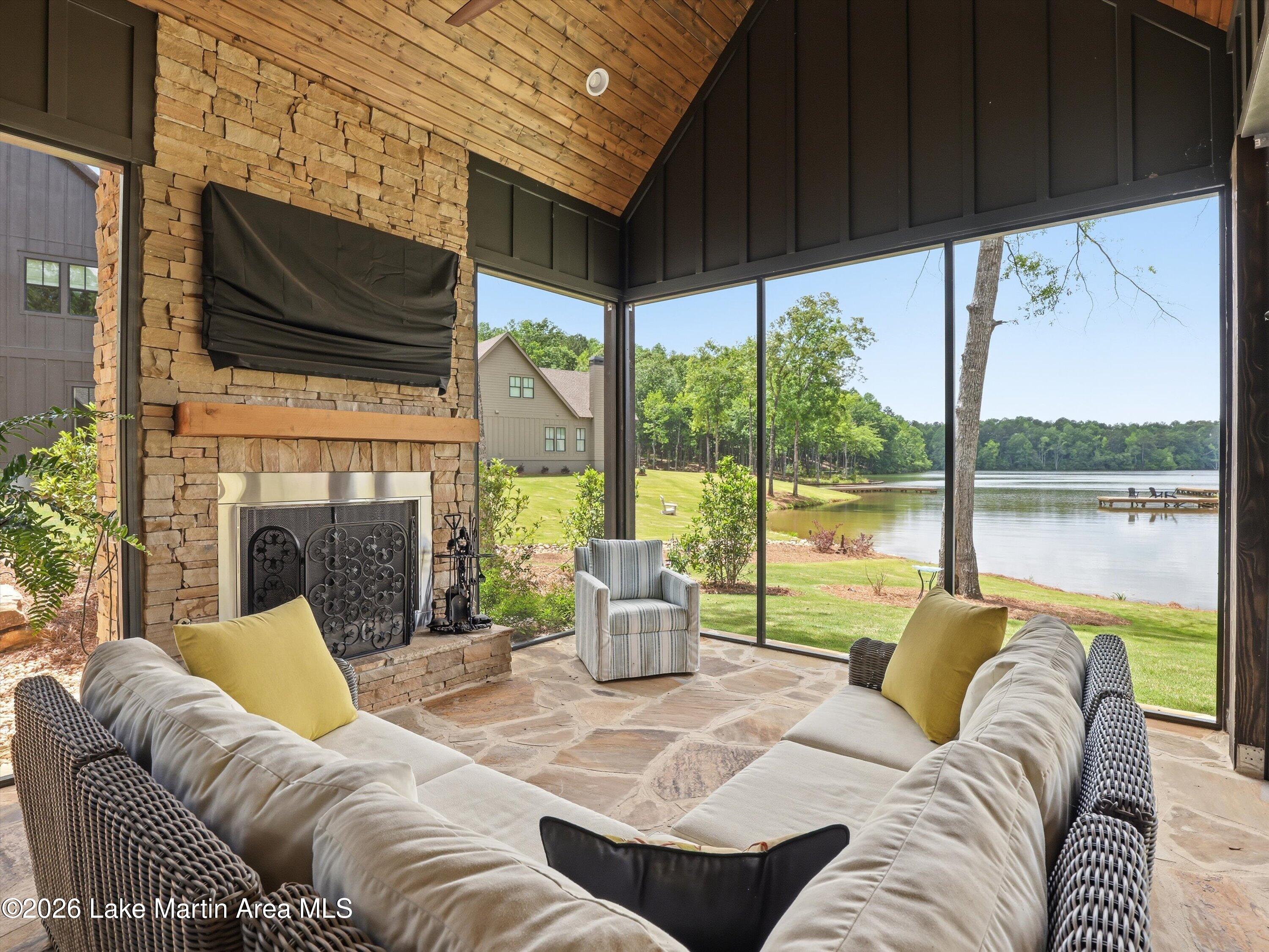 275 Magnolia Way