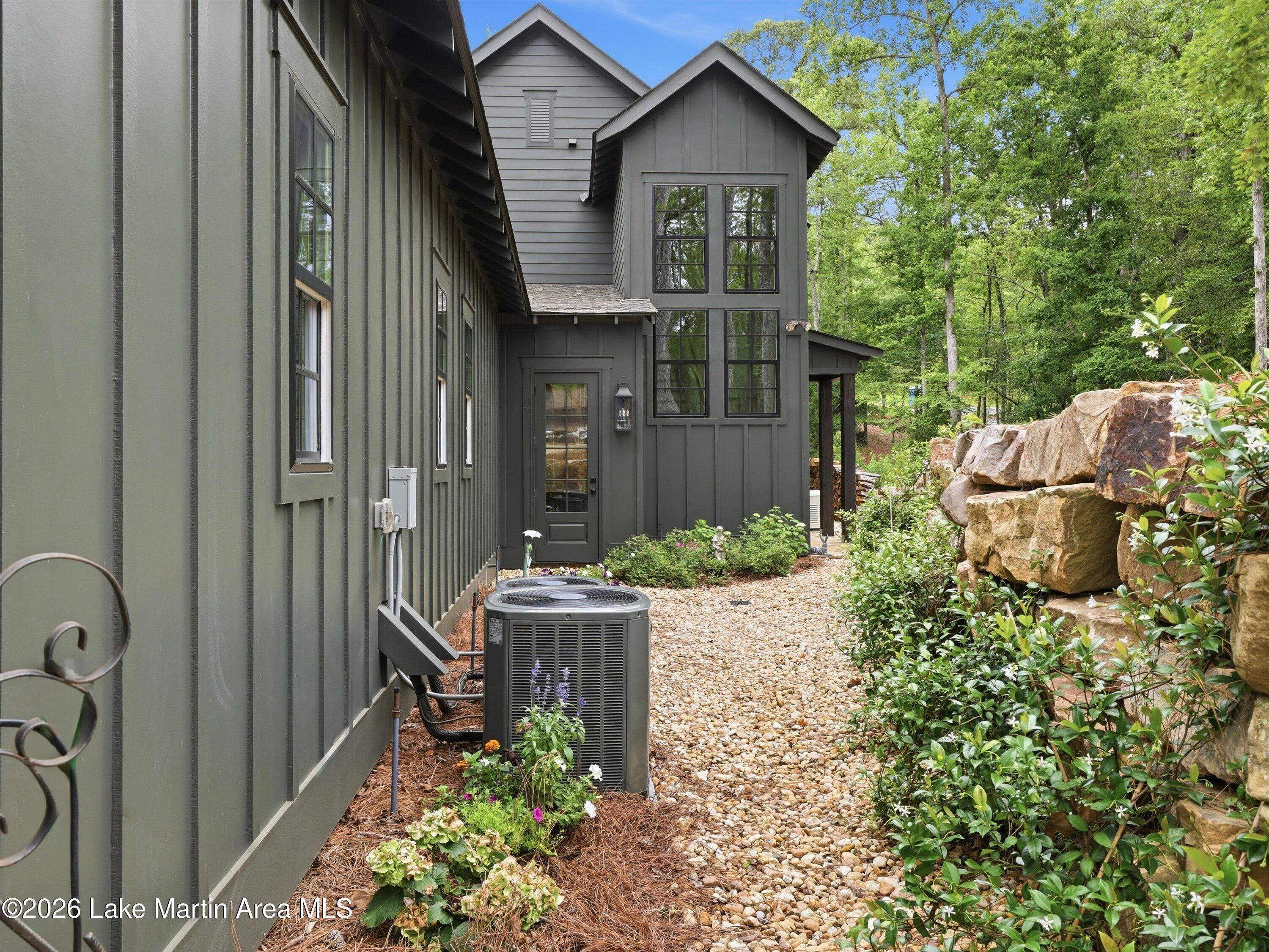 275 Magnolia Way