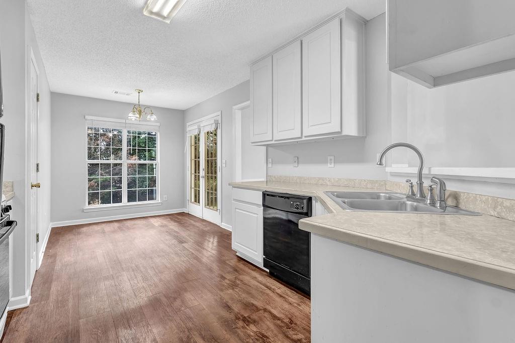 3020 Meadow Glen Pass