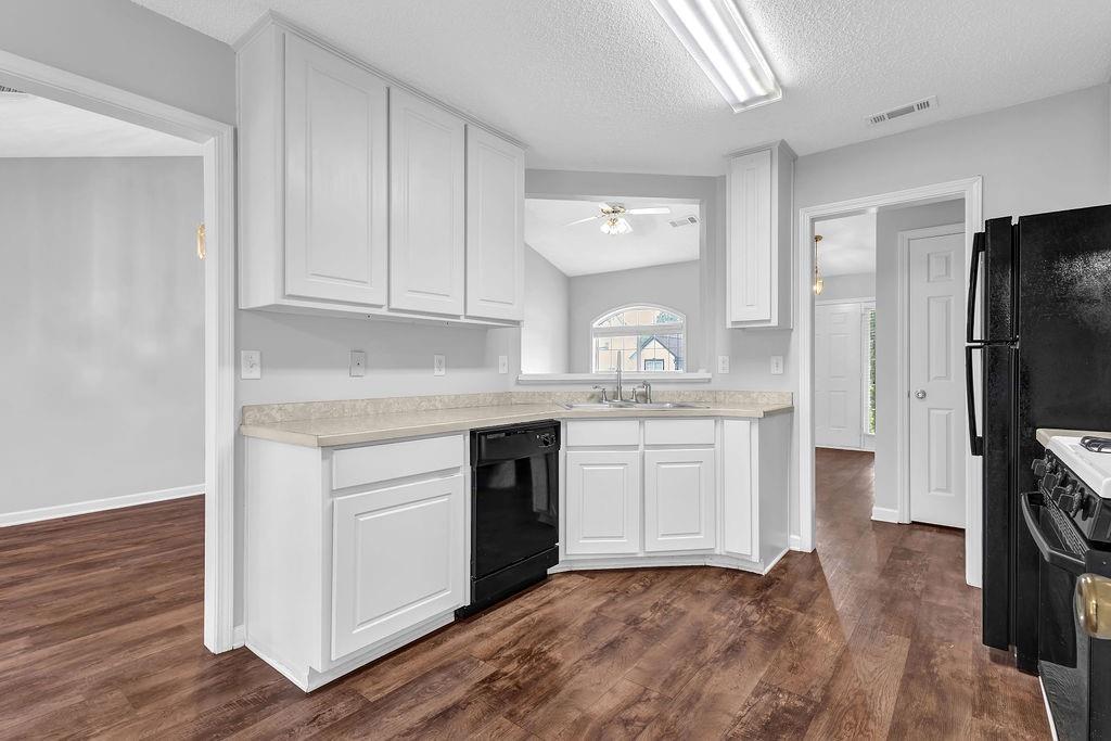 3020 Meadow Glen Pass