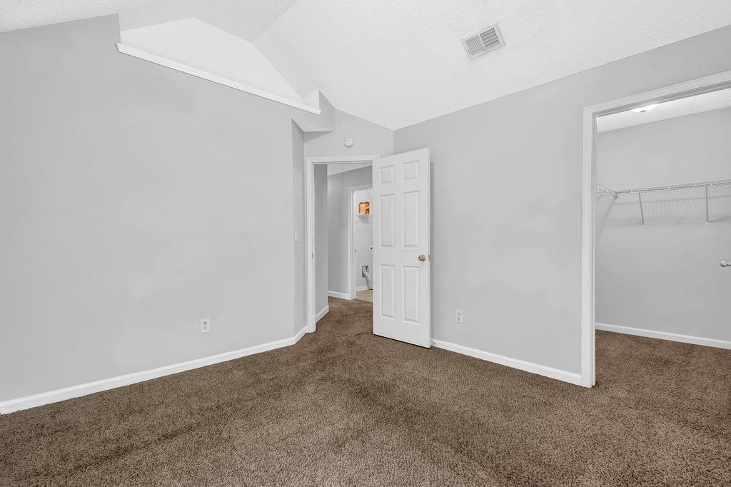 3534 Oakshire Way SE