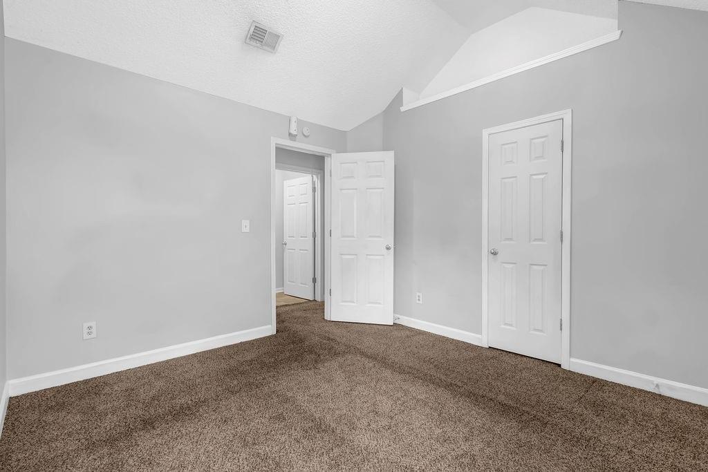 3534 Oakshire Way SE