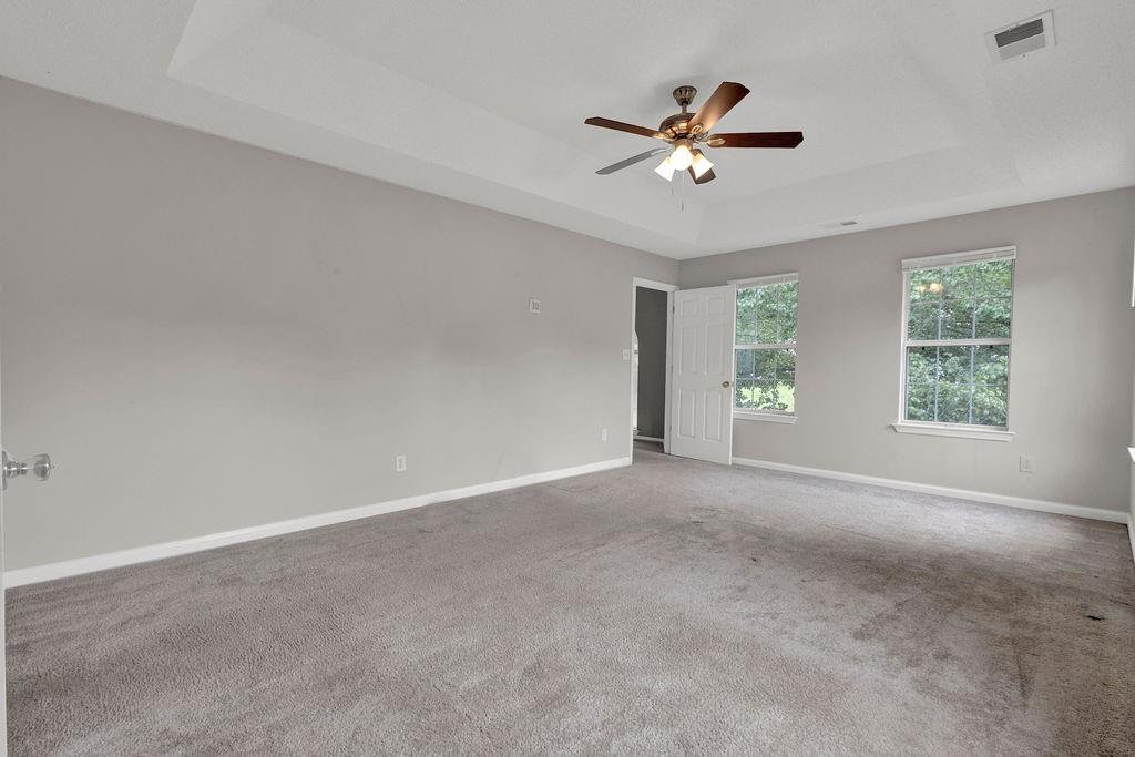 3885 Riverview Chase Bluff
