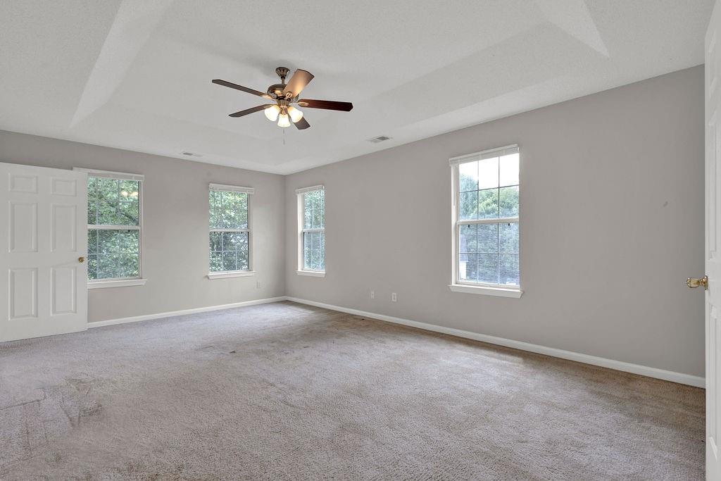 3885 Riverview Chase Bluff
