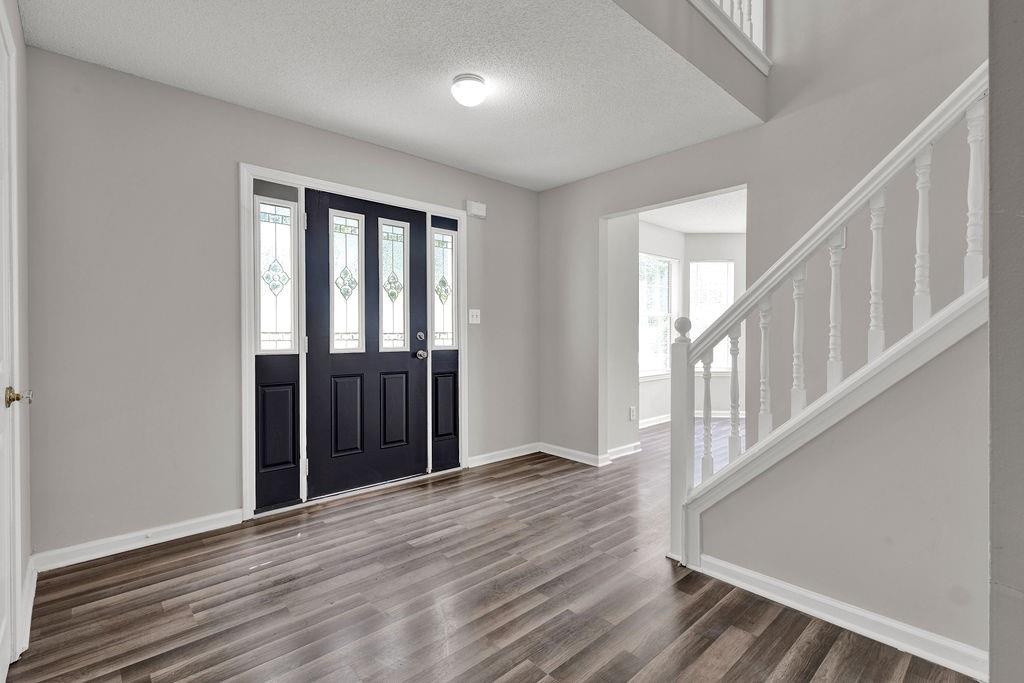 3885 Riverview Chase Bluff