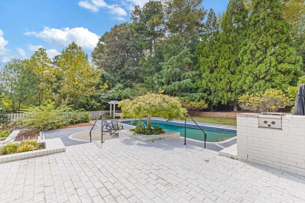 5650 Eden Roc Lane