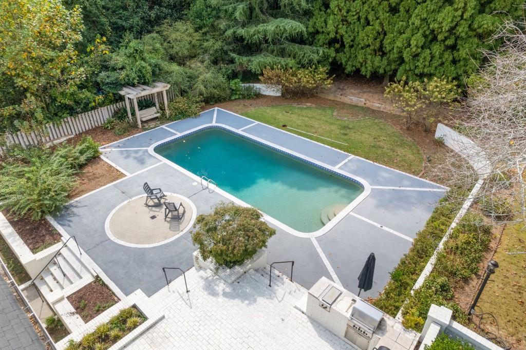 5650 Eden Roc Lane