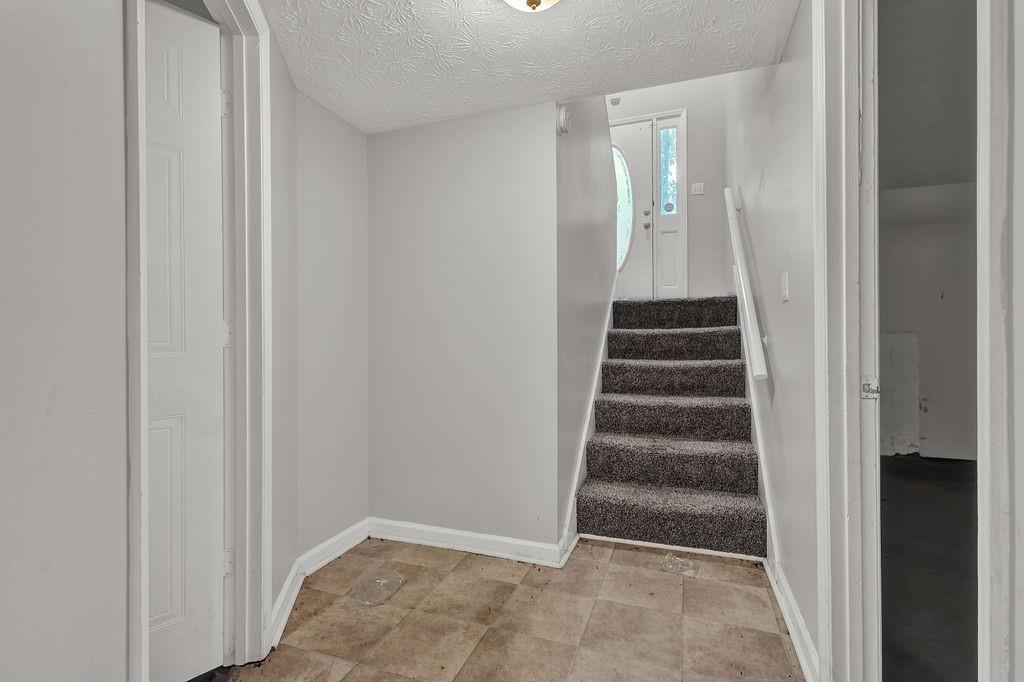 3189 Glen Hollow Drive