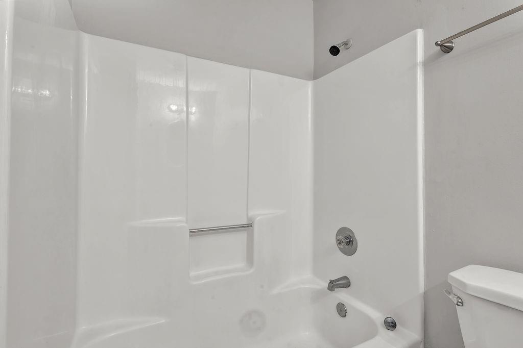 3189 Glen Hollow Drive