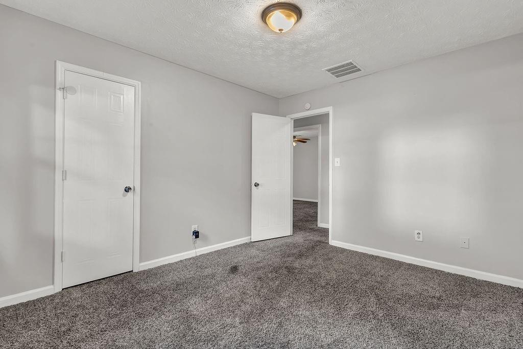 3189 Glen Hollow Drive