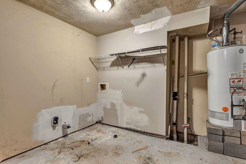 3189 Glen Hollow Drive