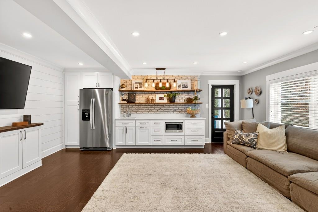 3631 Tanglewood Drive