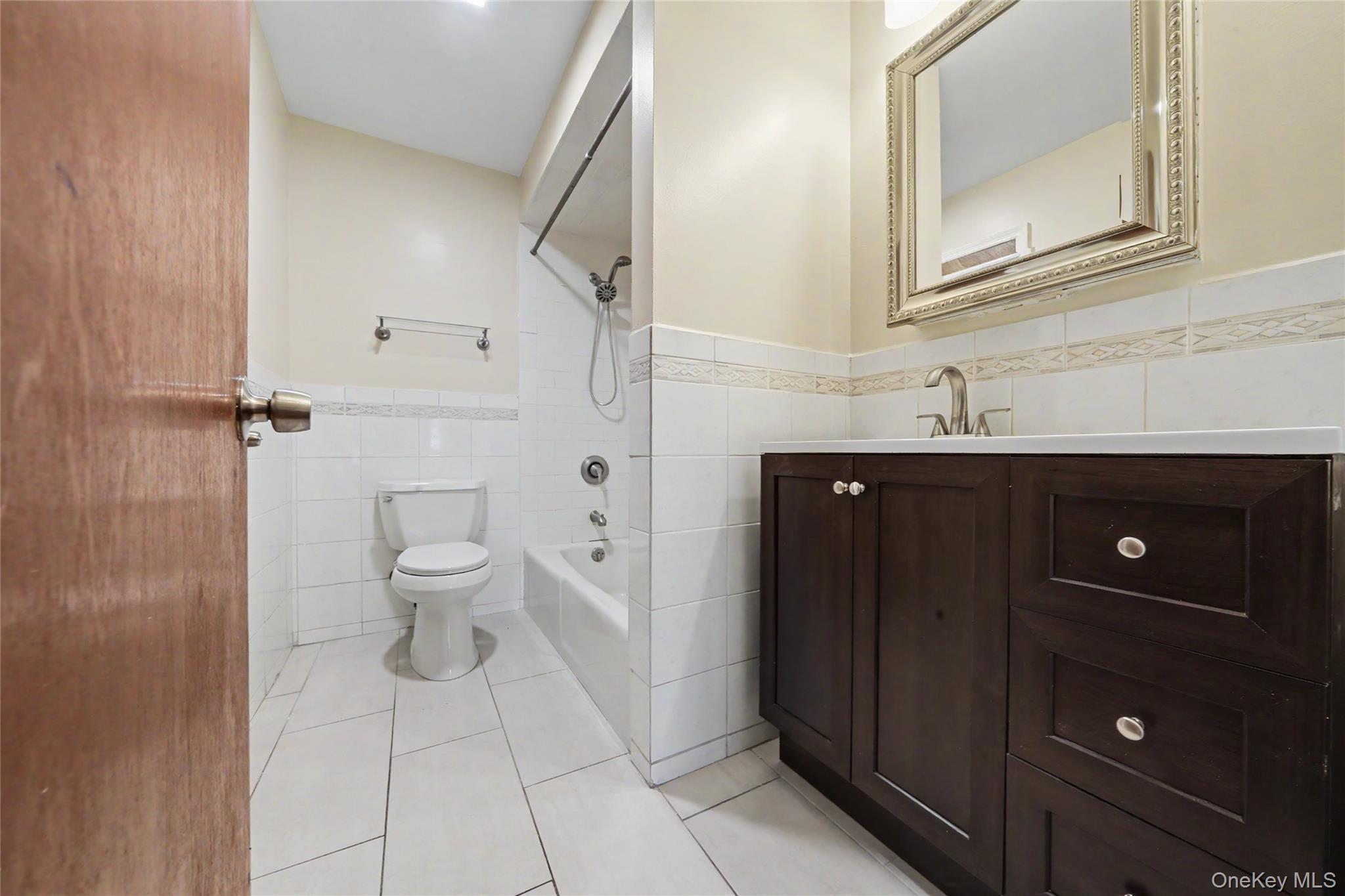 46 Homewood Avenue Unit: 1L