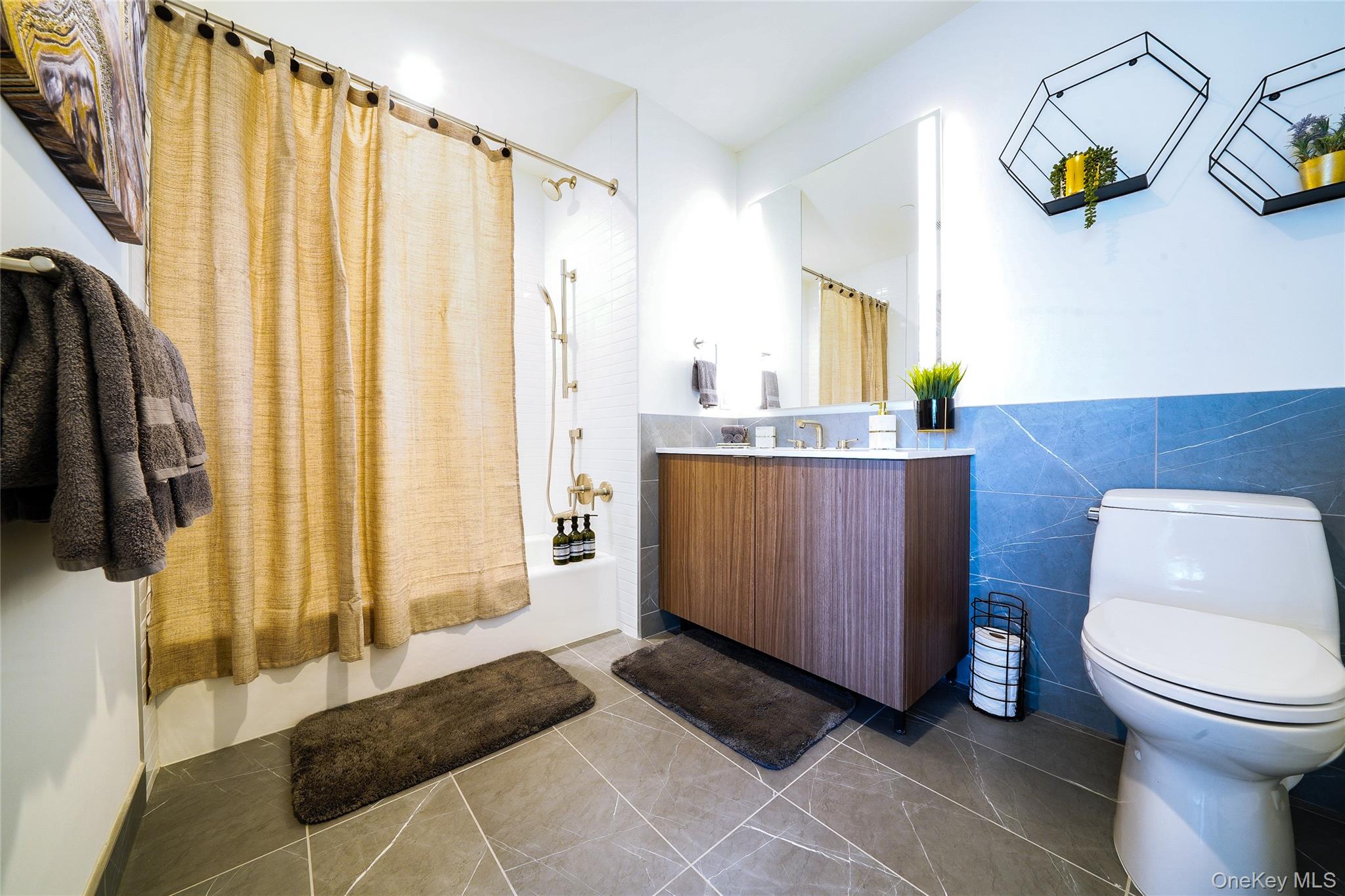 50 Clinton Place Unit: Locust Street