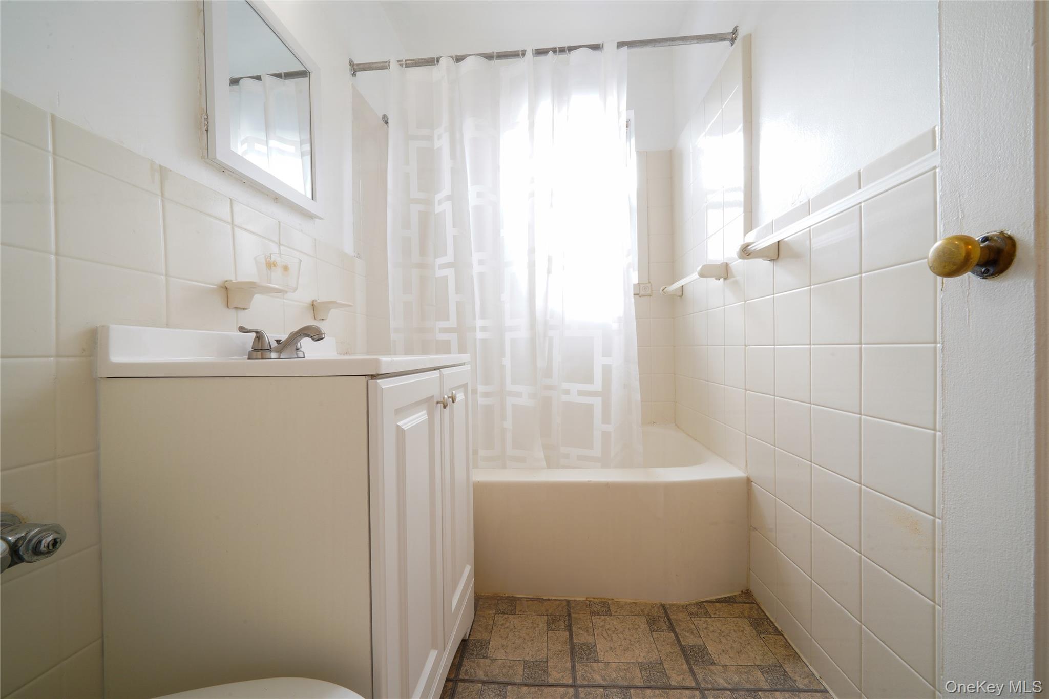 1 Fisher Drive Unit: 204