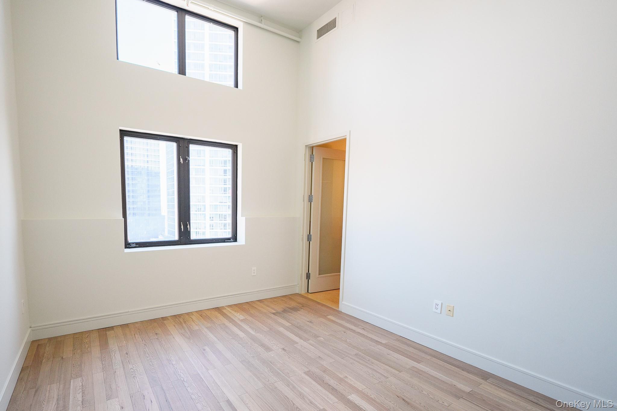25 Leroy Place Unit: PH1