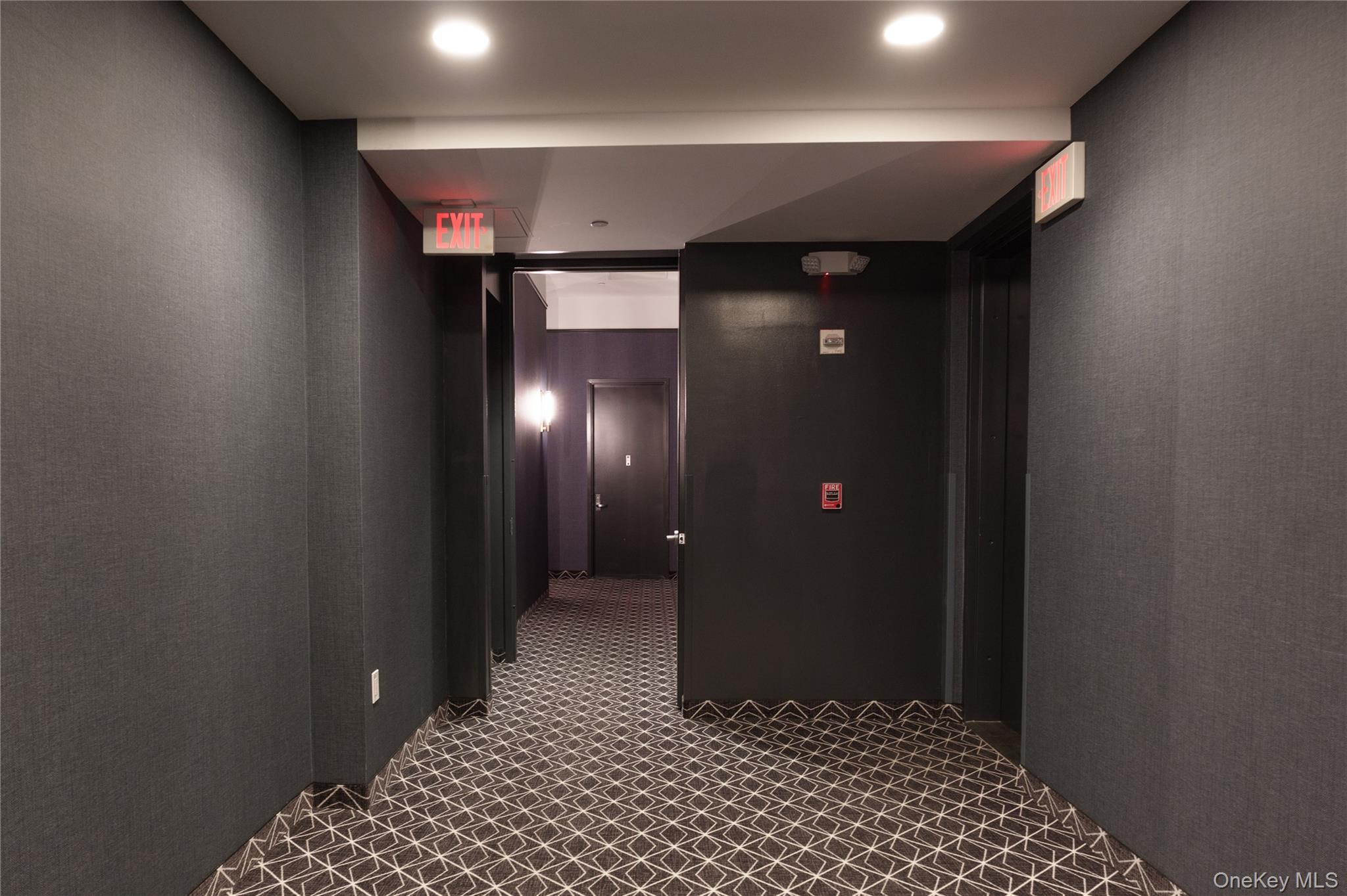 25 Leroy Place Unit: PH1