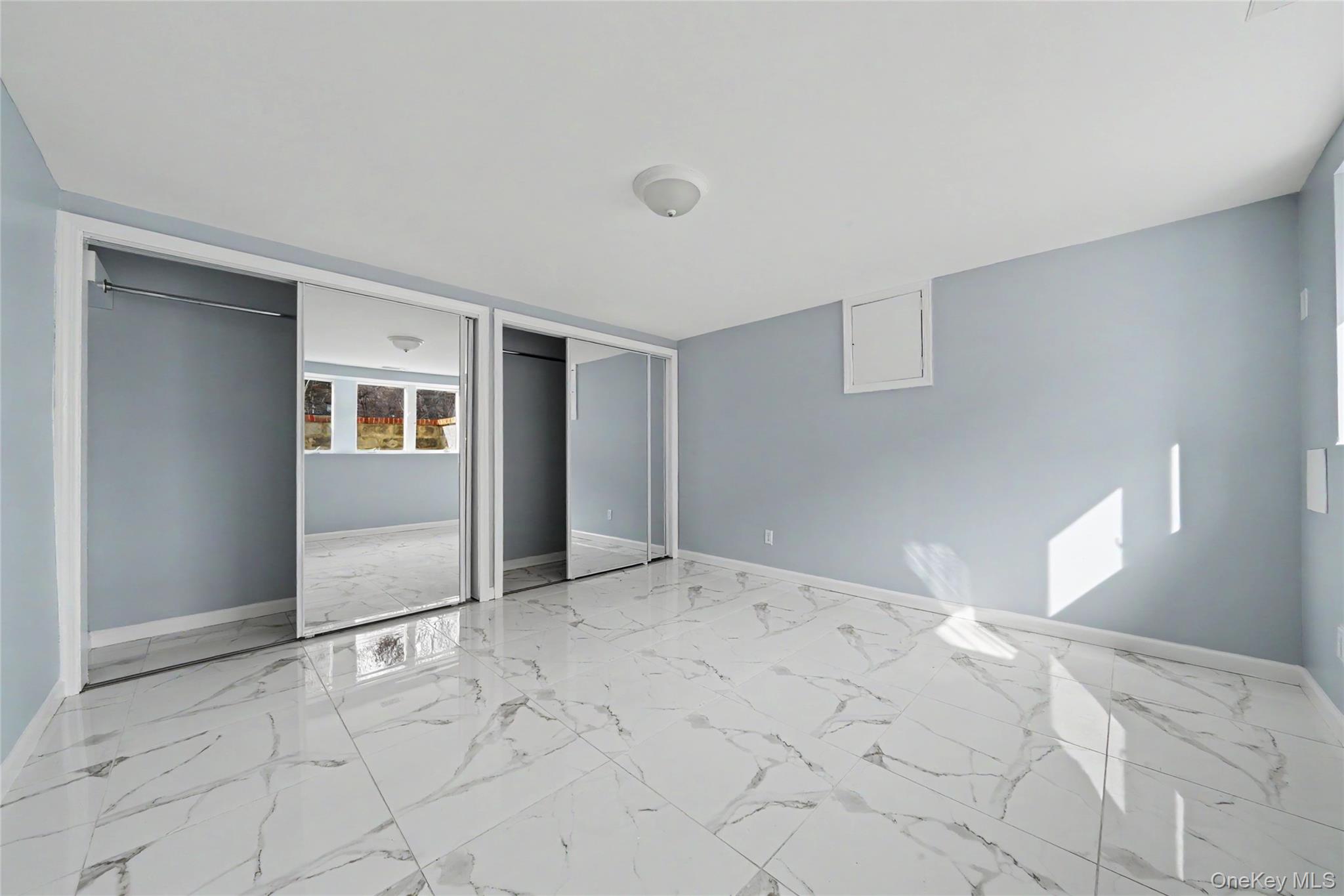 635 E Lincoln Avenue