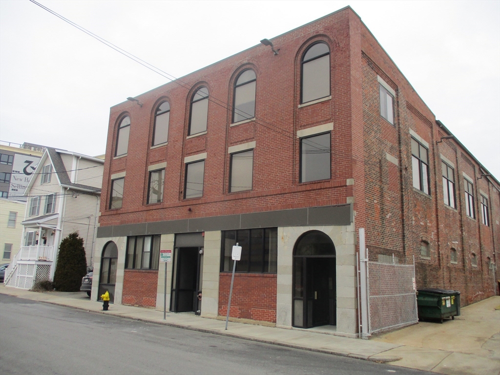 26 Lincoln St. # 8